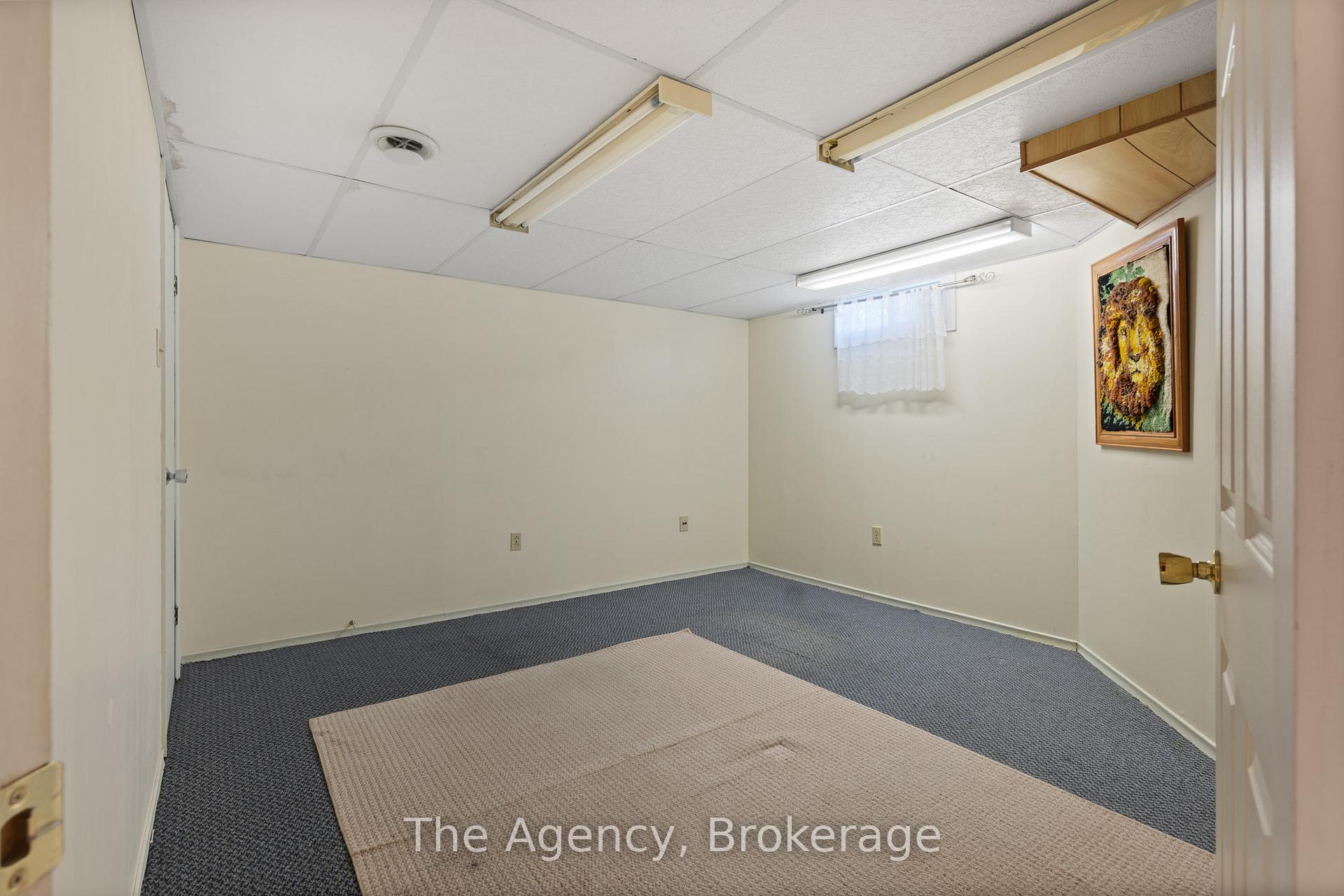 Photo 21 of 21 Loraine Drive, St. Catharines, Oakdale — HOMEH