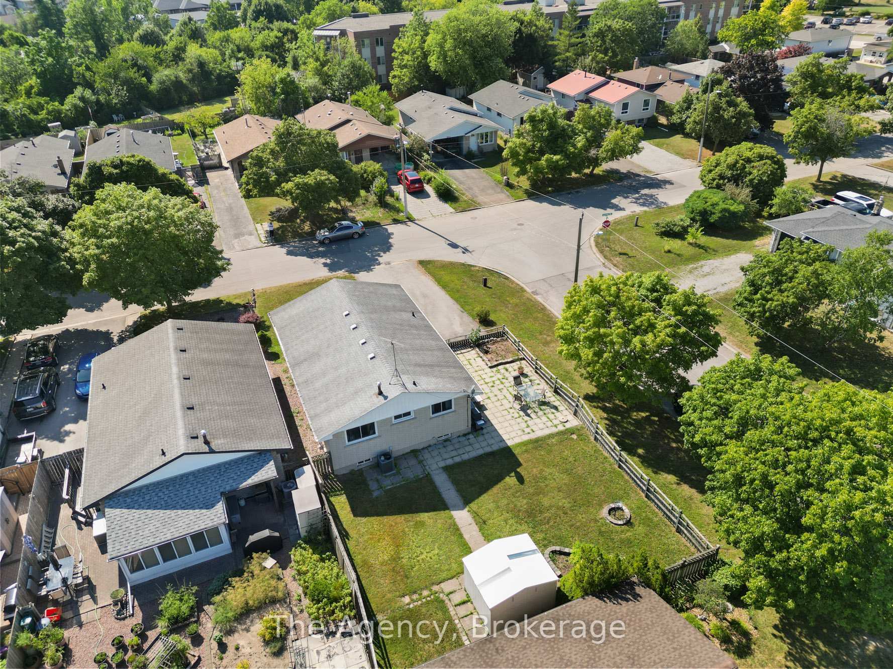 Photo 34 of 21 Loraine Drive, St. Catharines, Oakdale — HOMEH