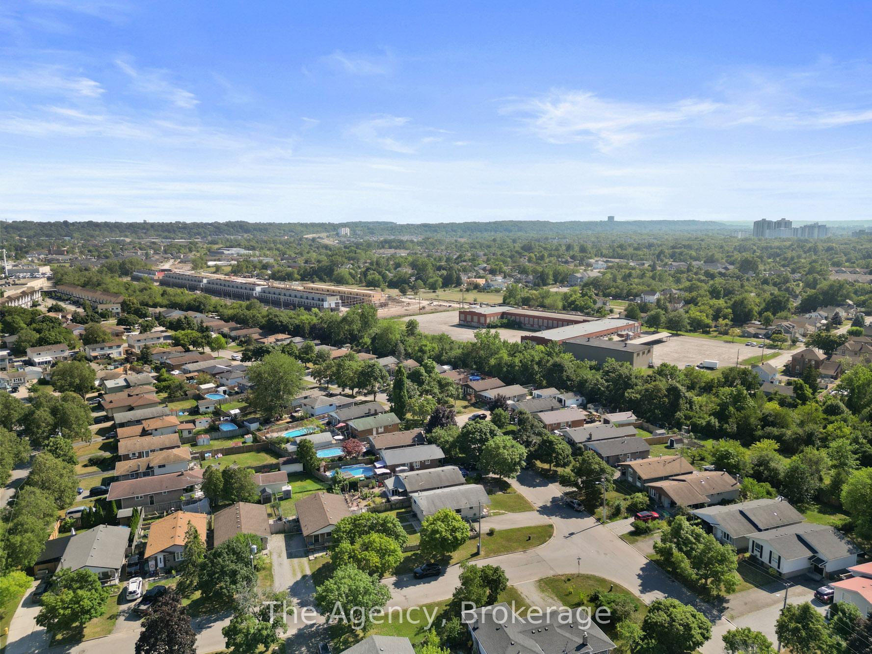 Photo 38 of 21 Loraine Drive, St. Catharines, Oakdale — HOMEH