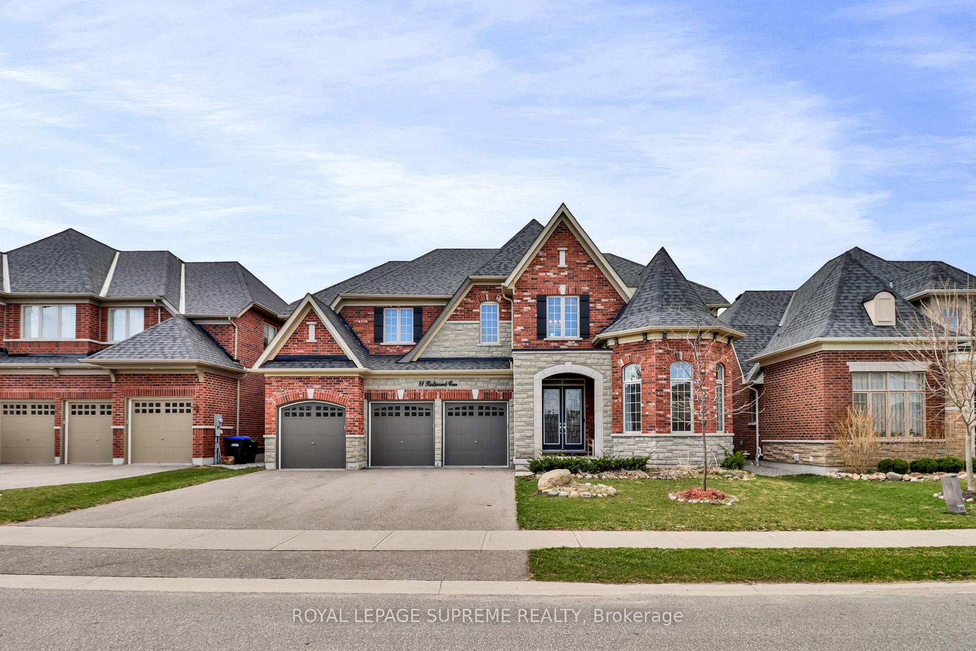 Photo 1 of 81 Redmond Crescent, Springwater, Centre Vespra — HOMEH