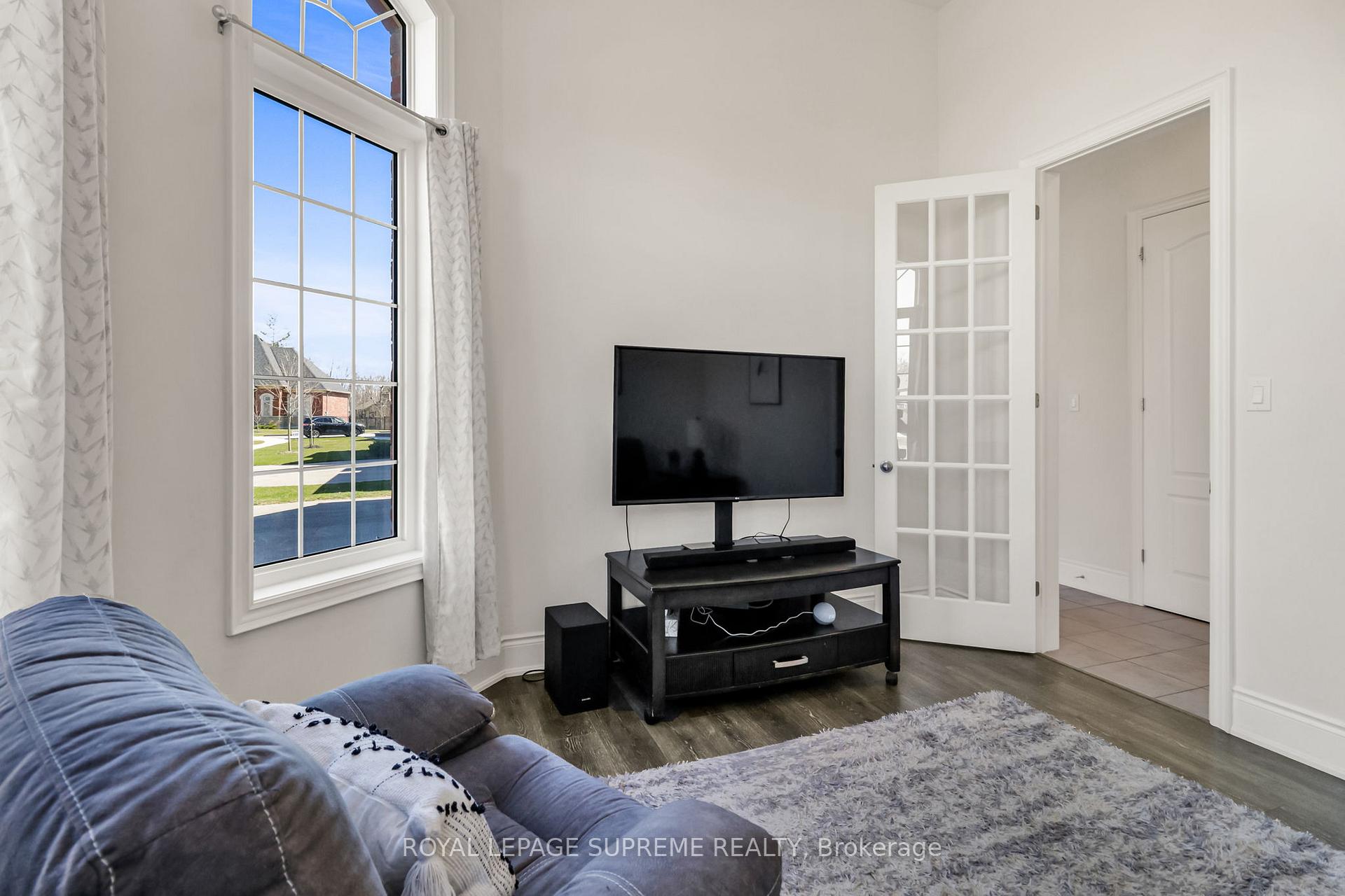 Photo 6 of 81 Redmond Crescent, Springwater, Centre Vespra — HOMEH