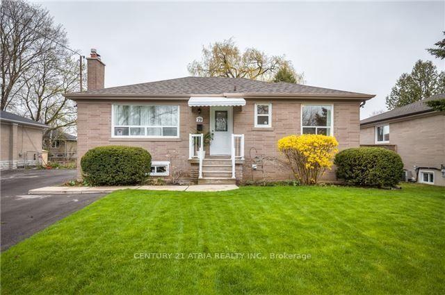 Front of 79 Cartier Crescent