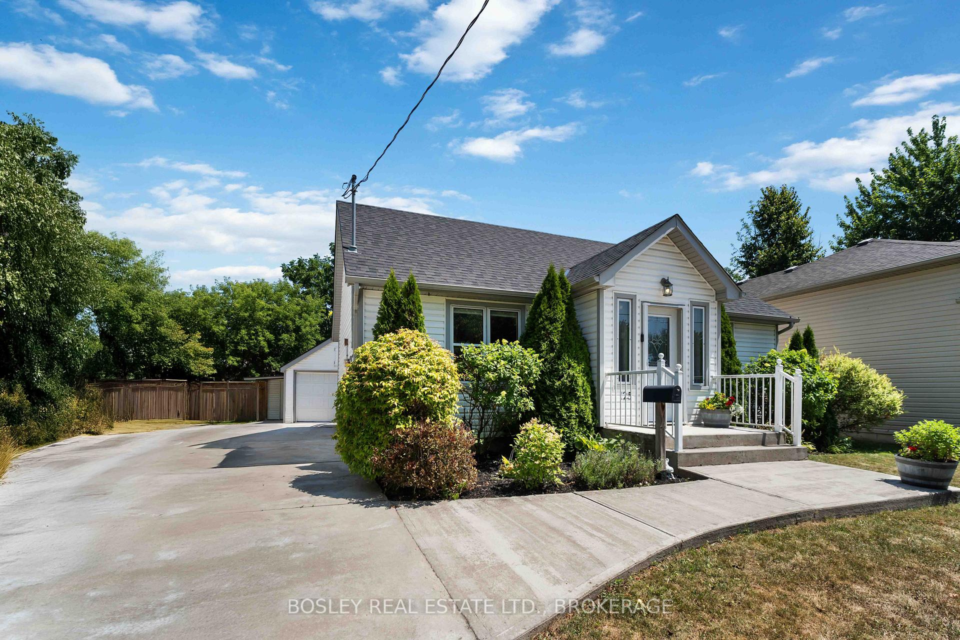Photo 1 of 125 Powerview Avenue, St. Catharines, Western Hill — HOMEH
