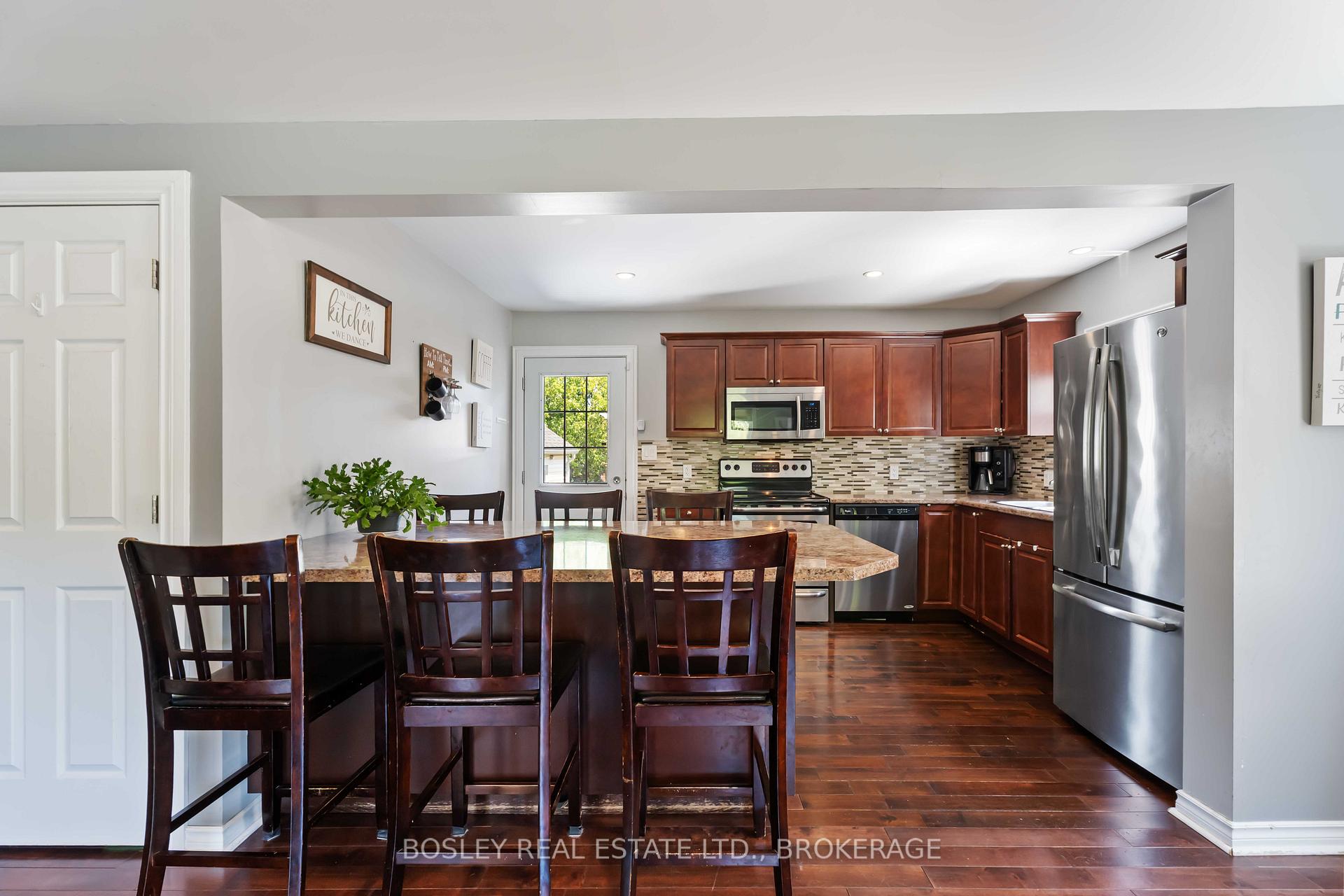 Photo 5 of 125 Powerview Avenue, St. Catharines, Western Hill — HOMEH