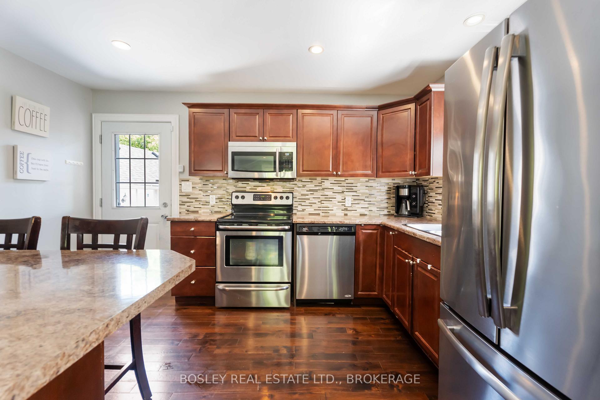 Photo 6 of 125 Powerview Avenue, St. Catharines, Western Hill — HOMEH