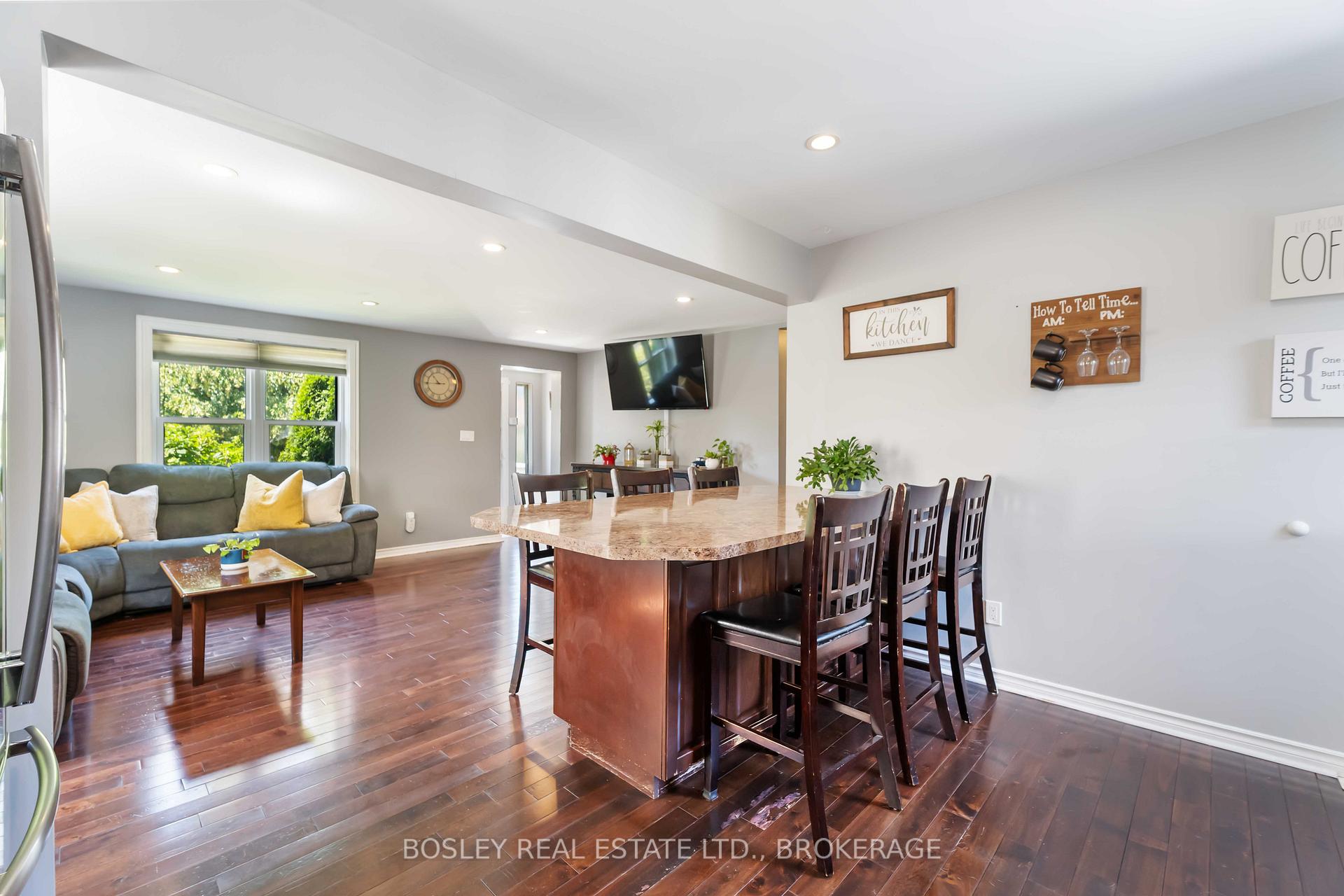 Photo 11 of 125 Powerview Avenue, St. Catharines, Western Hill — HOMEH