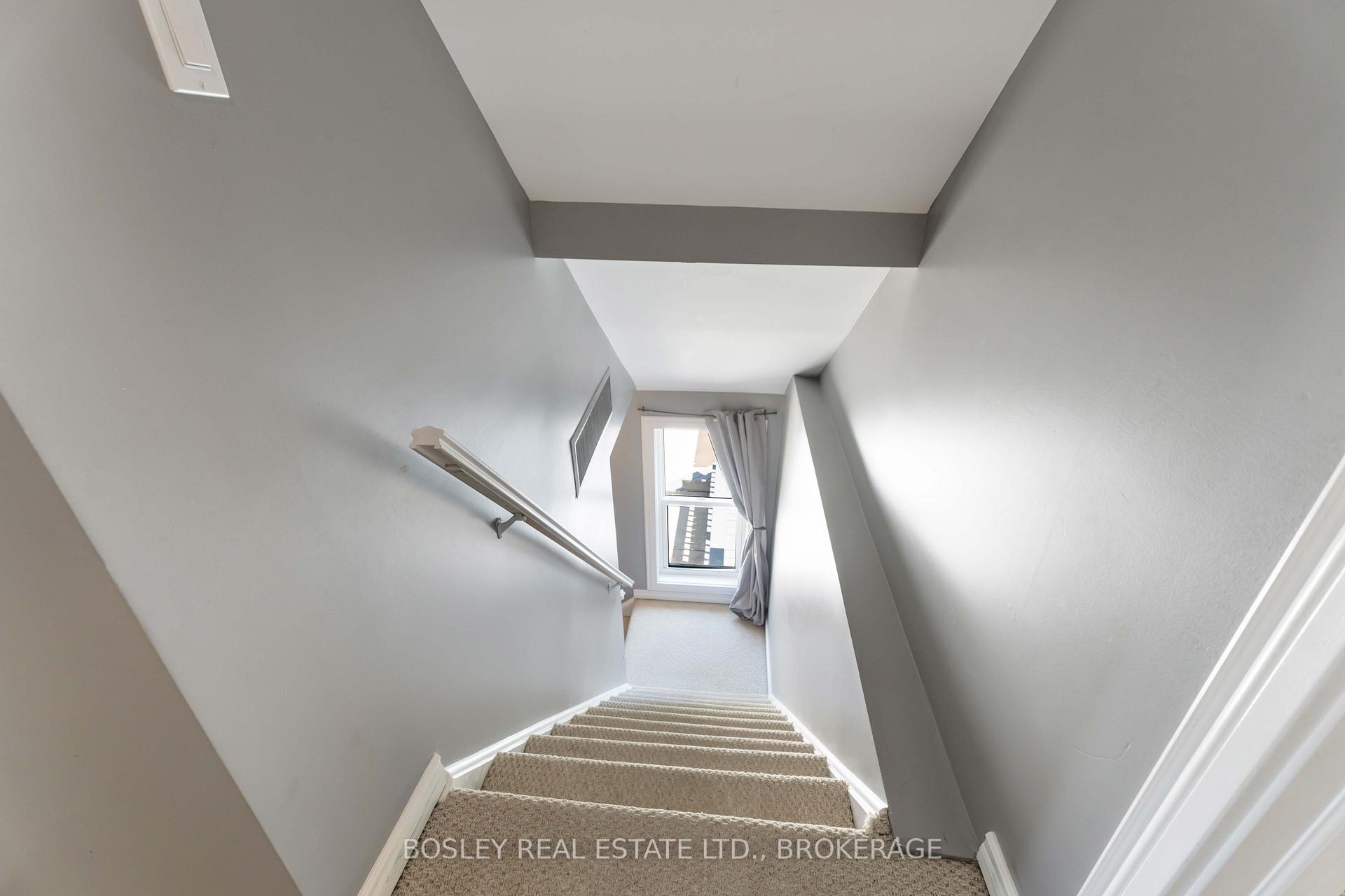 Photo 17 of 125 Powerview Avenue, St. Catharines, Western Hill — HOMEH