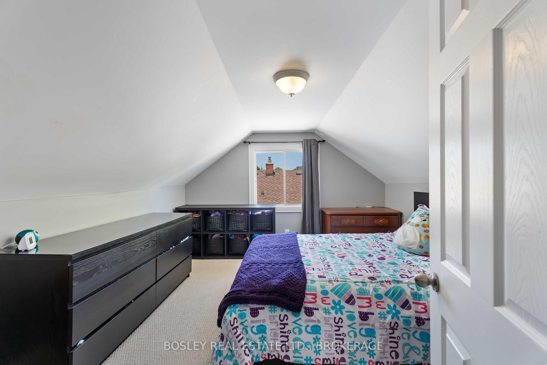 Photo 18 of 125 Powerview Avenue, St. Catharines, Western Hill — HOMEH