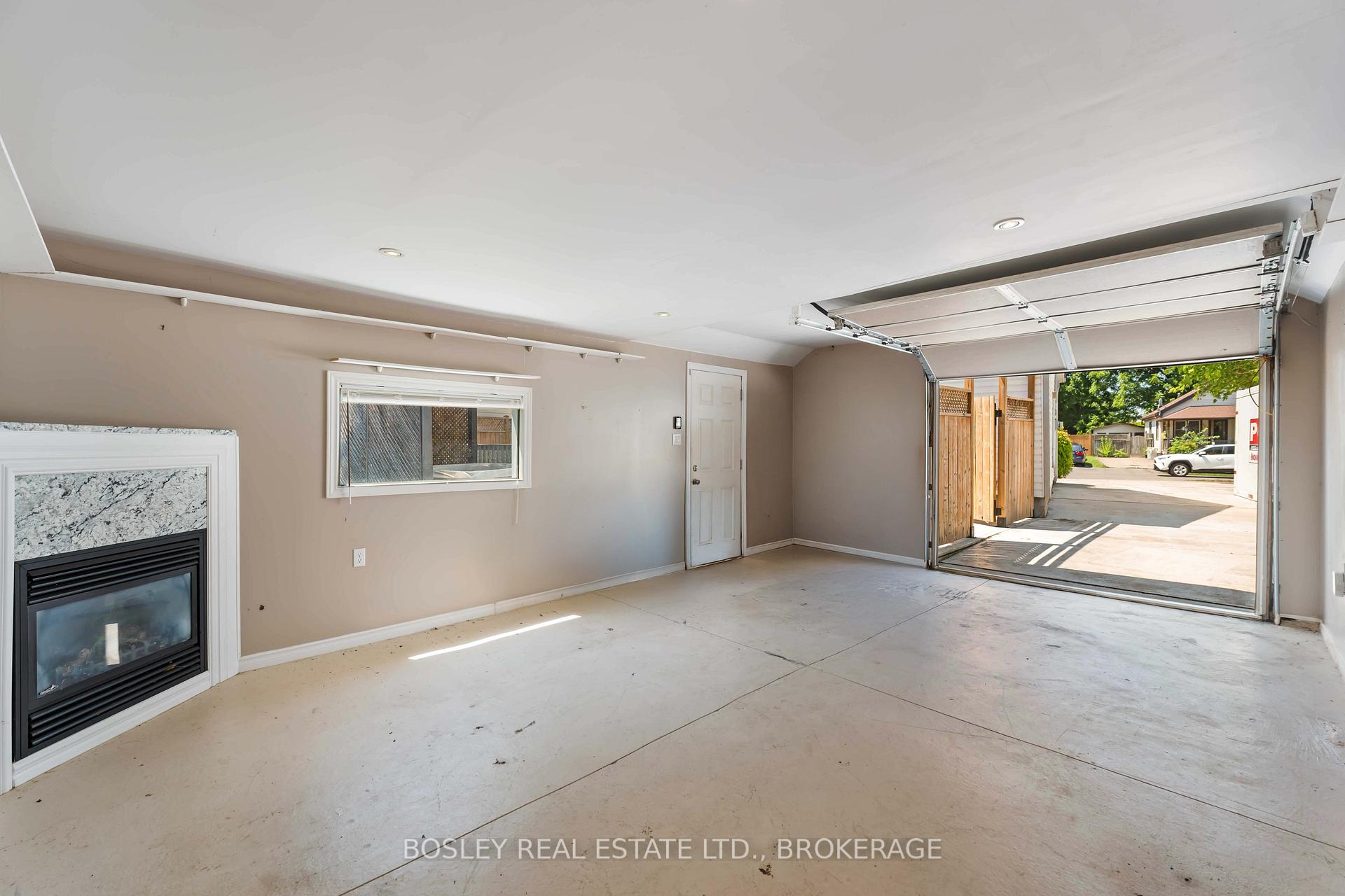 Photo 35 of 125 Powerview Avenue, St. Catharines, Western Hill — HOMEH