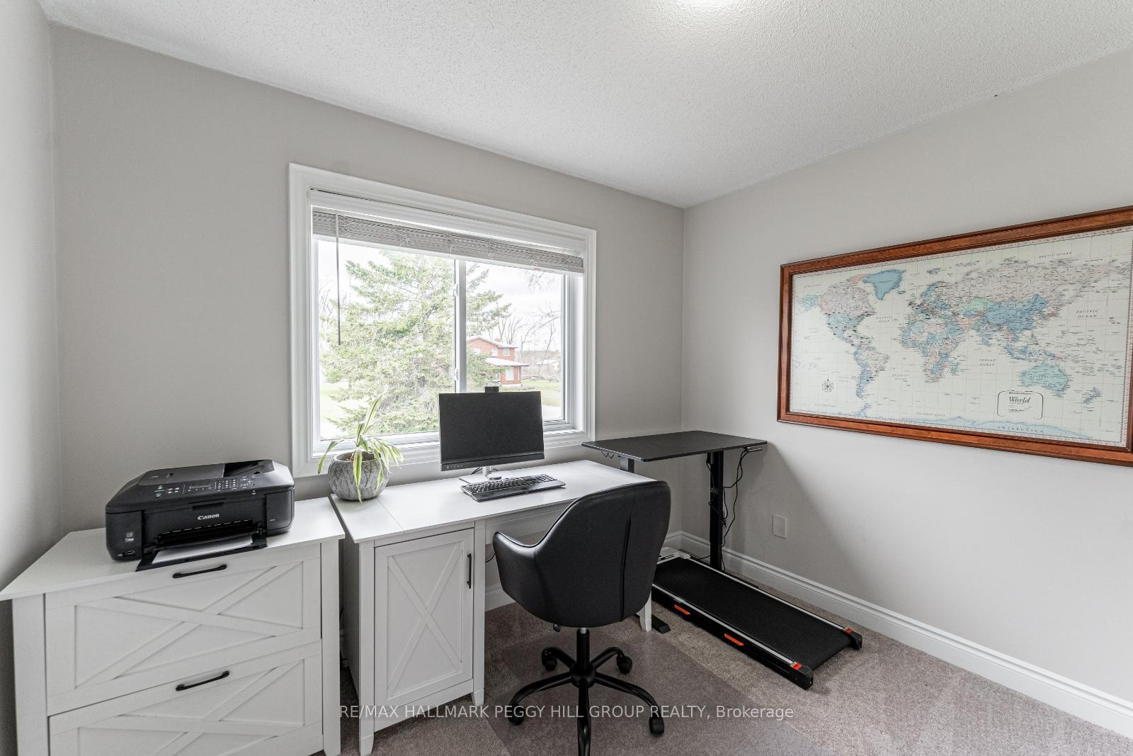 Photo 12 of 4 Heatherwood Drive, Springwater, Midhurst — HOMEH