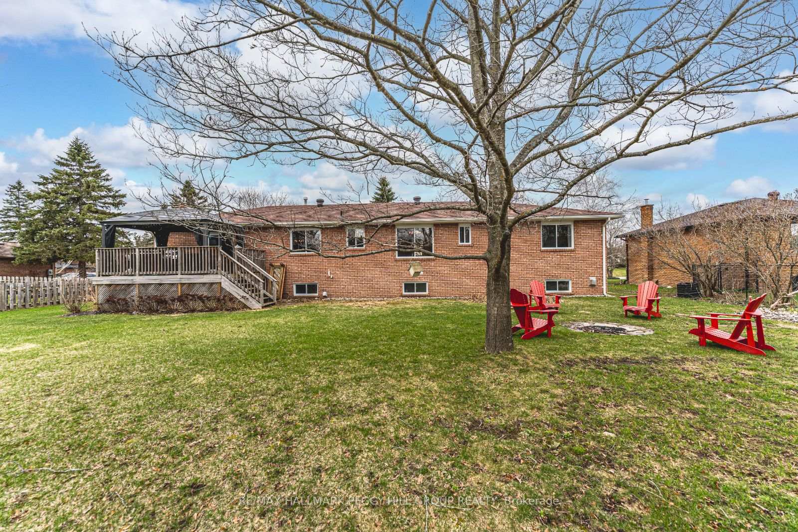 Photo 19 of 4 Heatherwood Drive, Springwater, Midhurst — HOMEH
