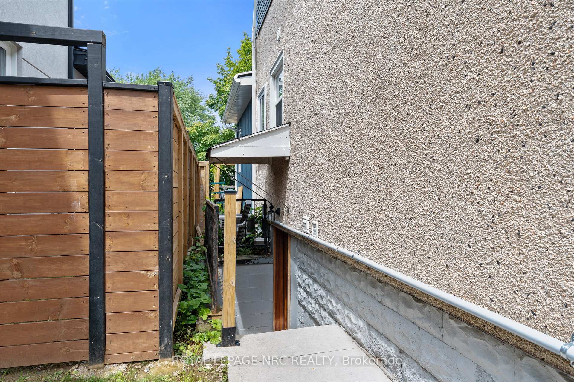 Photo 35 of 155 Russell Avenue, St. Catharines, Downtown — HOMEH