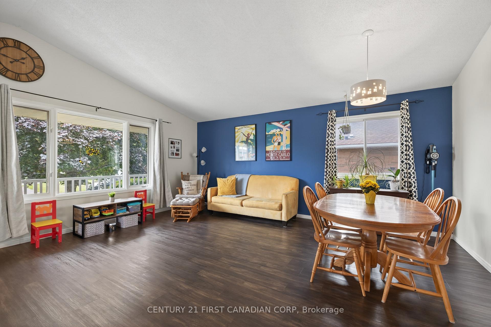 Photo 7 of 10 Rickwood Place, St. Thomas — HOMEH