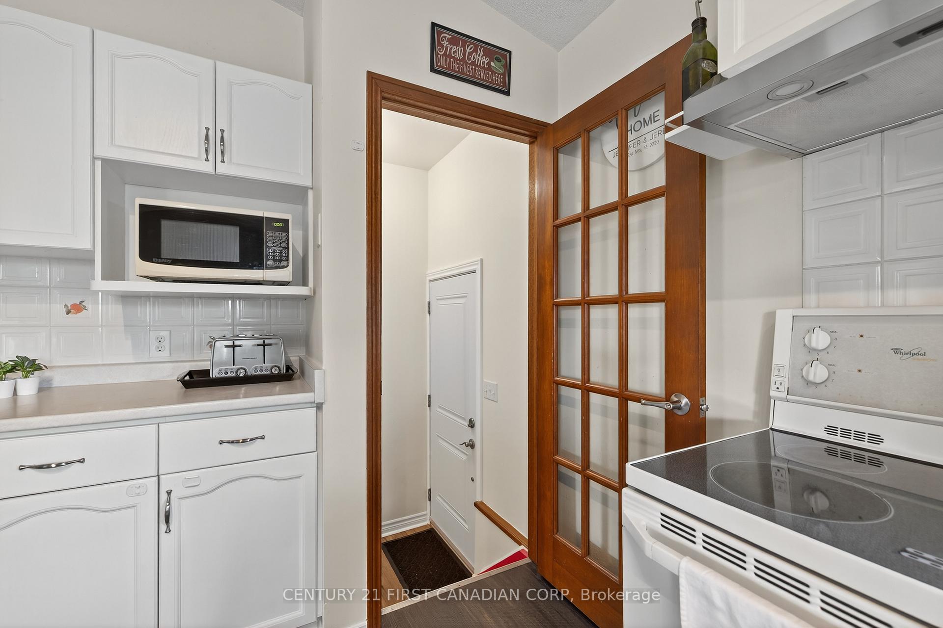 Photo 15 of 10 Rickwood Place, St. Thomas — HOMEH
