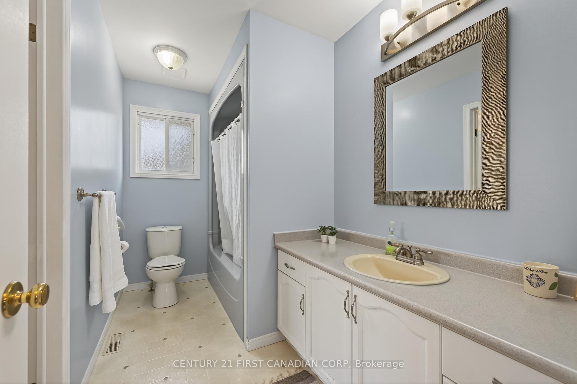 Photo 24 of 10 Rickwood Place, St. Thomas — HOMEH