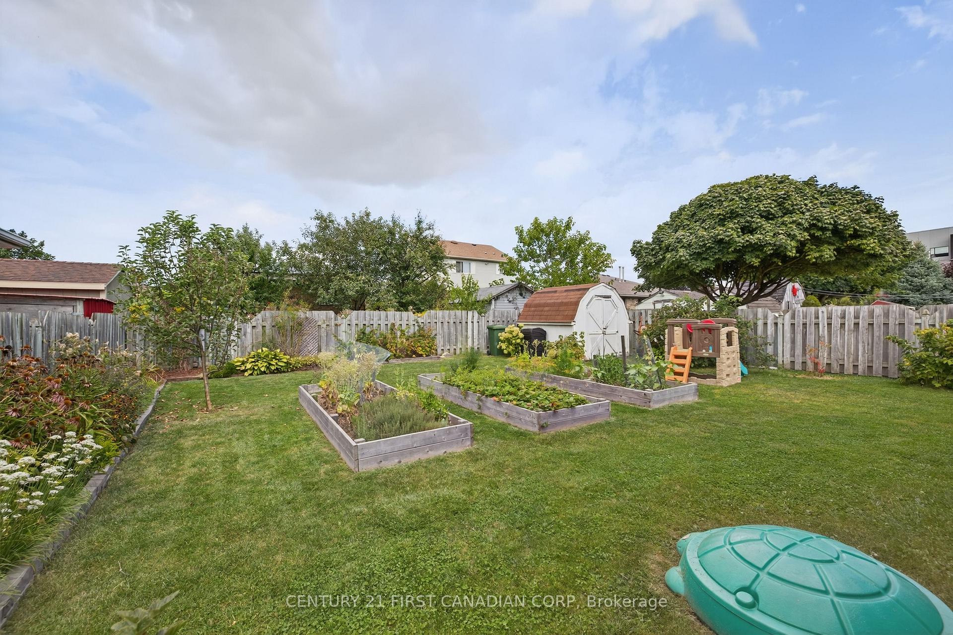 Photo 37 of 10 Rickwood Place, St. Thomas — HOMEH