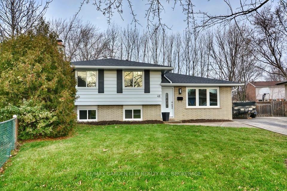 Front of Unit MAIN, 49 Bendingroad Crescent