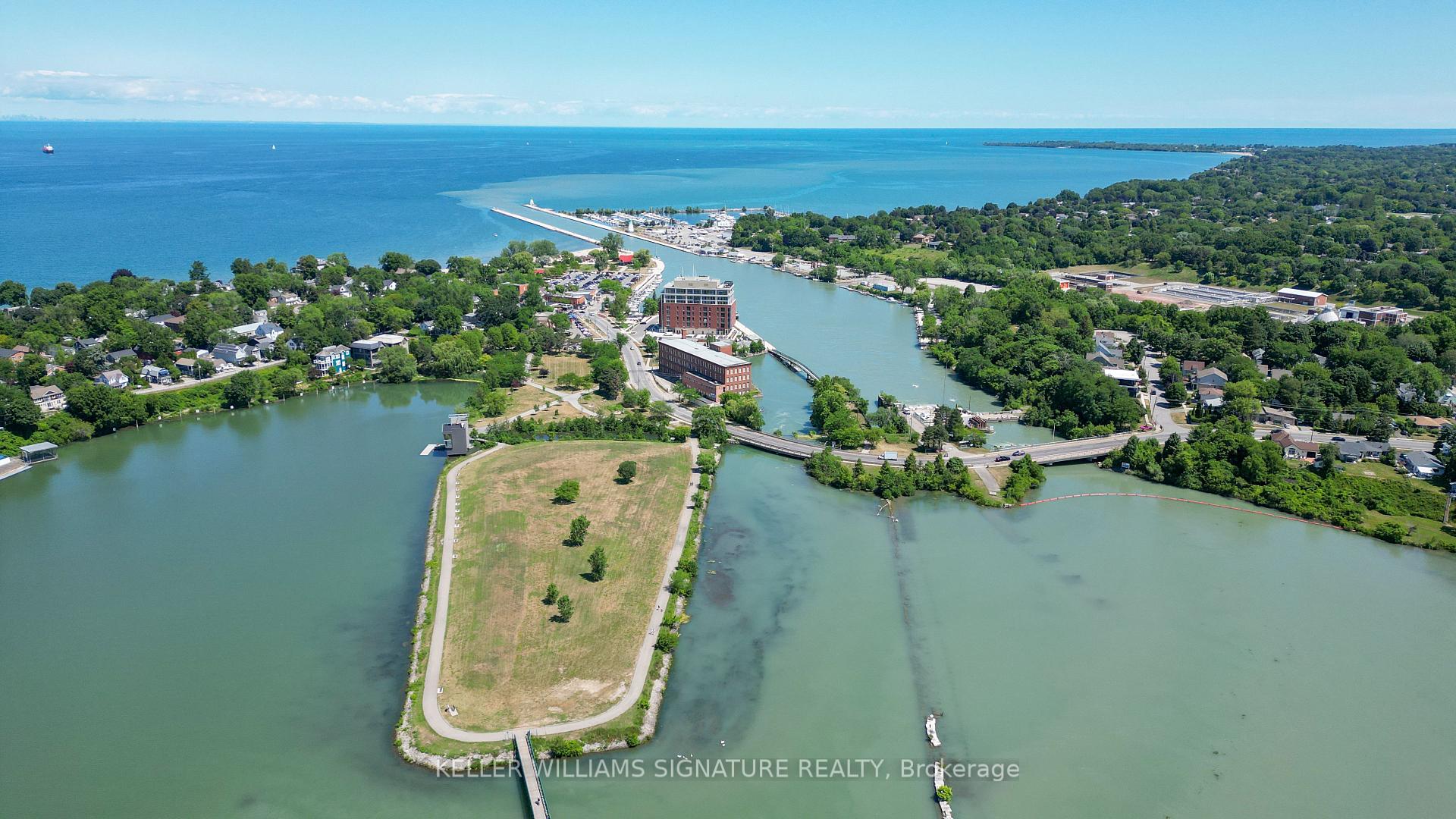 Photo 10 of 6 Deanna Crescent, St. Catharines, Martindale Pond — HOMEH