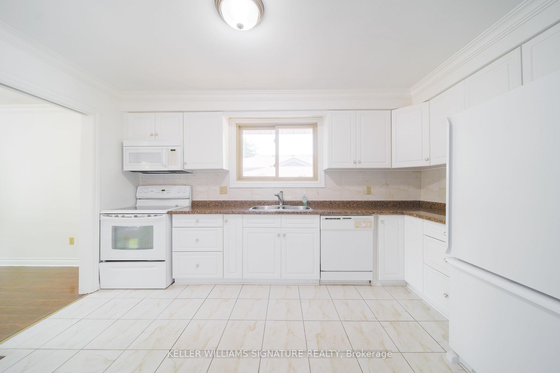 Photo 20 of 6 Deanna Crescent, St. Catharines, Martindale Pond — HOMEH