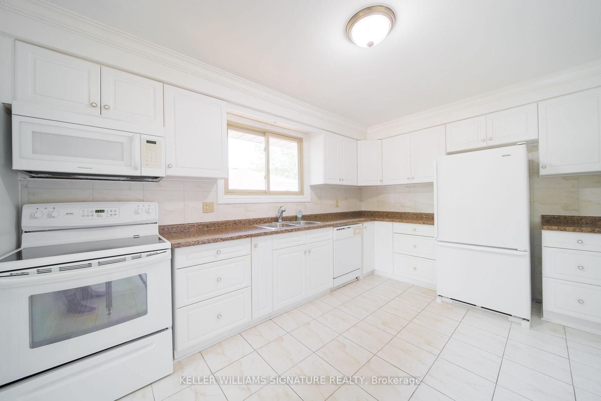 Photo 21 of 6 Deanna Crescent, St. Catharines, Martindale Pond — HOMEH