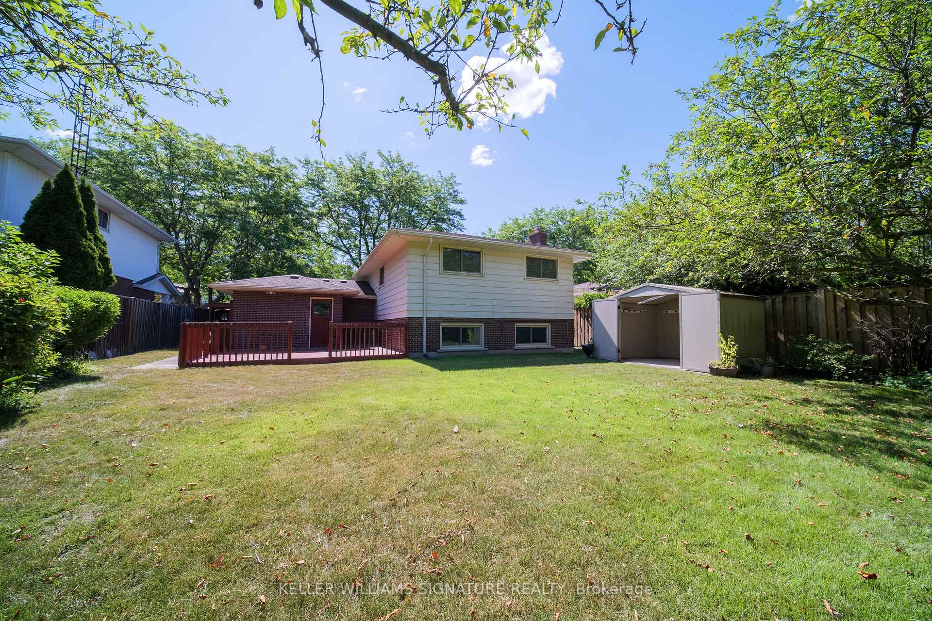 Photo 46 of 6 Deanna Crescent, St. Catharines, Martindale Pond — HOMEH