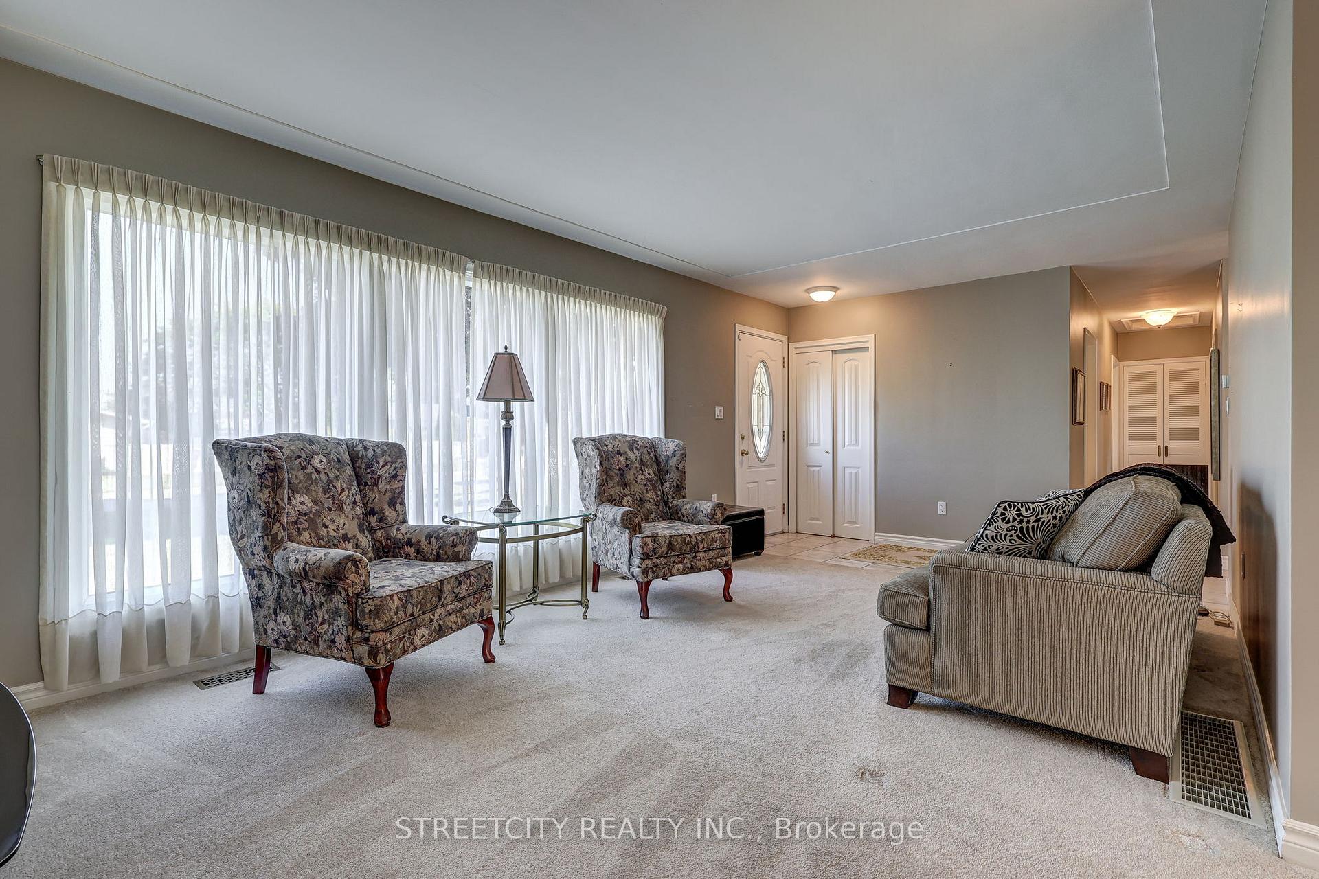 Photo 15 of 15 Ryerson Place, St. Thomas — HOMEH