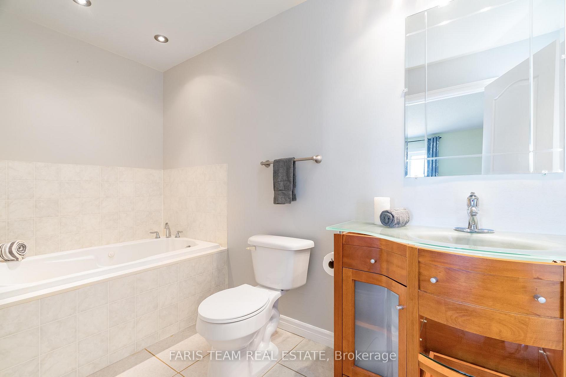 Photo 9 of 1032 Flos Road 4 E, Springwater, Phelpston — HOMEH