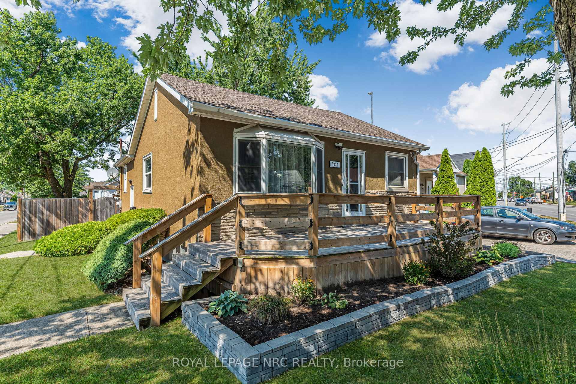 Front of 401 Welland Avenue