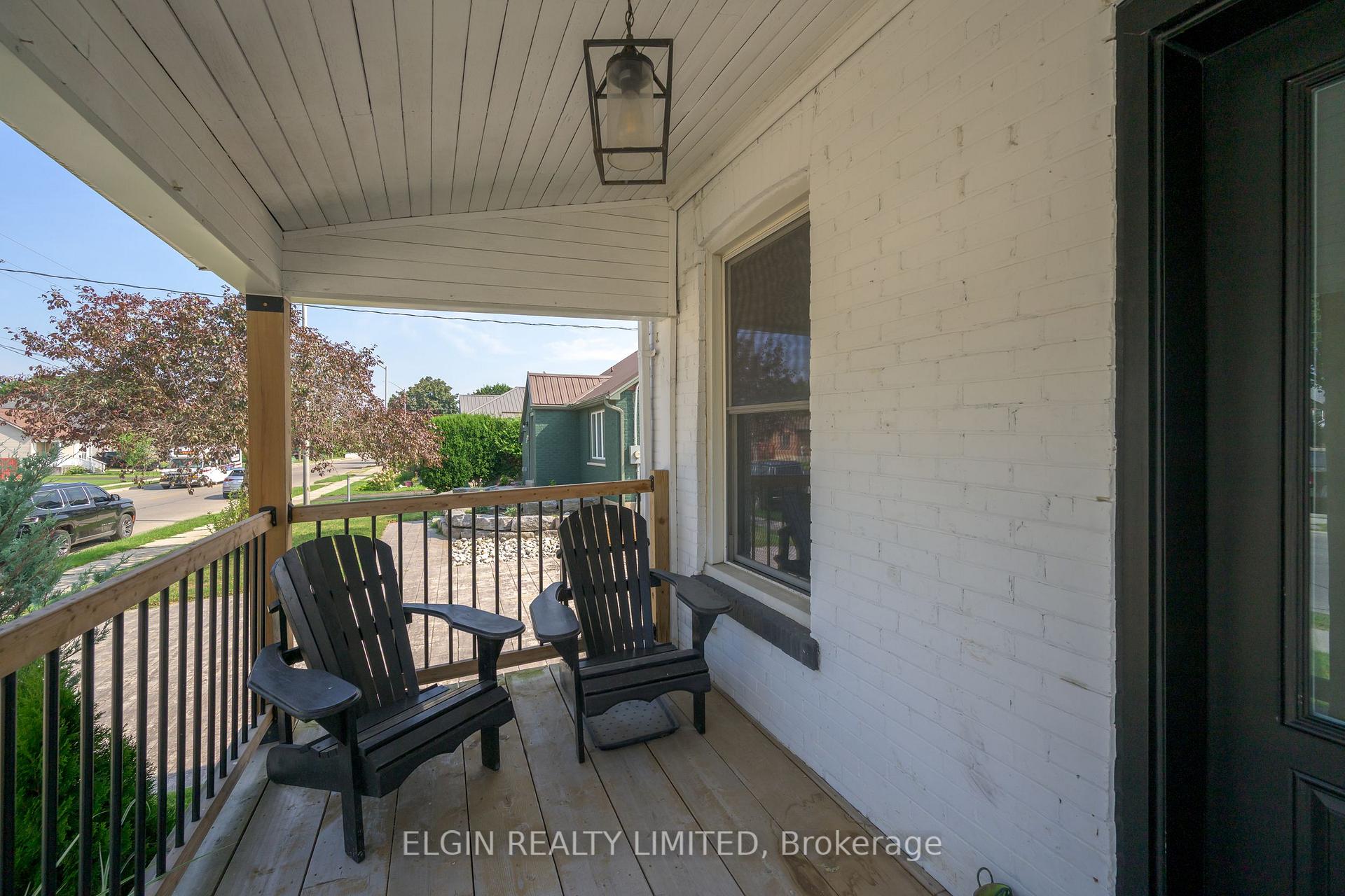 Photo 4 of 133 Balaclava Street, St. Thomas — HOMEH