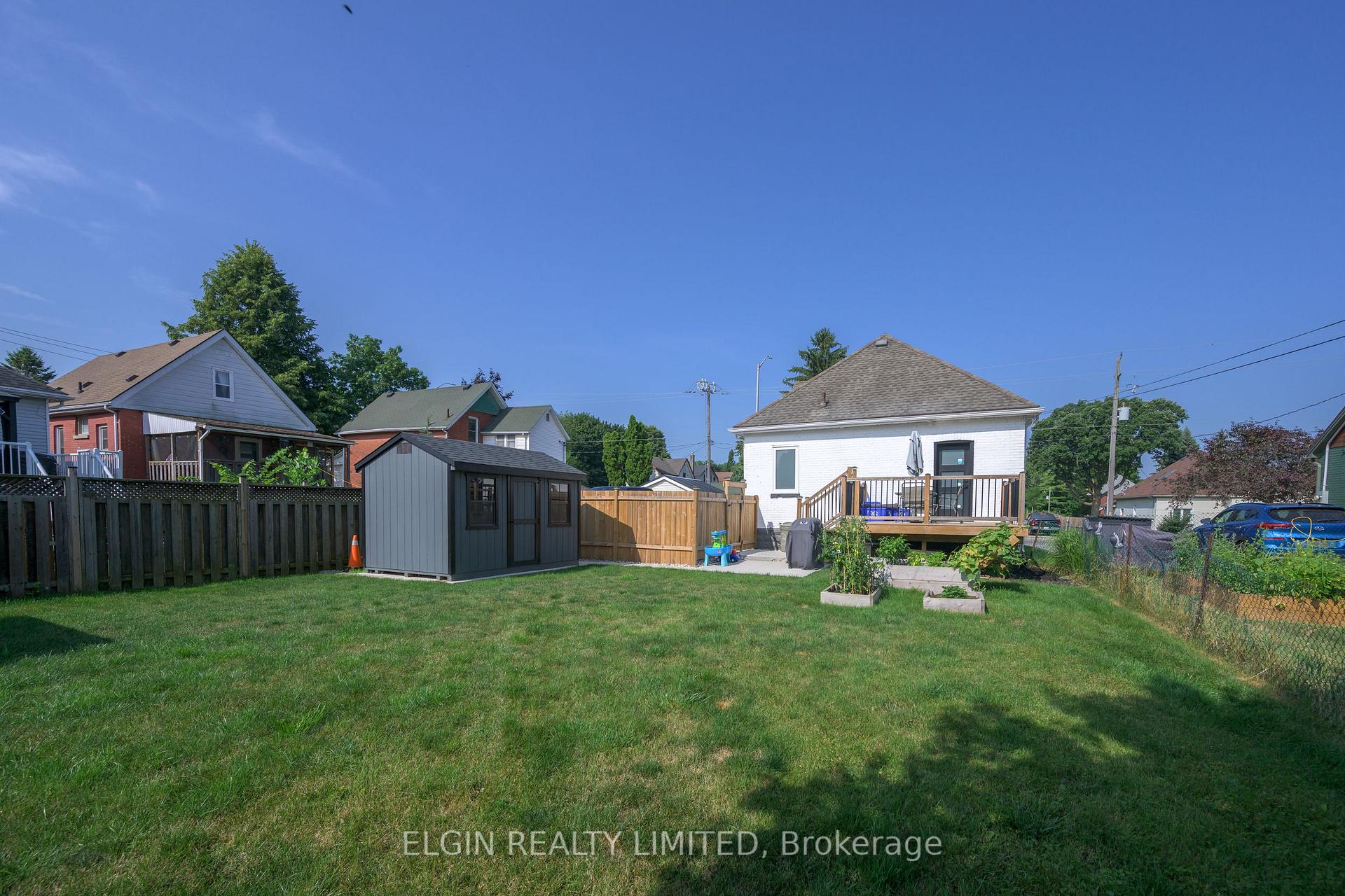 Photo 11 of 133 Balaclava Street, St. Thomas — HOMEH