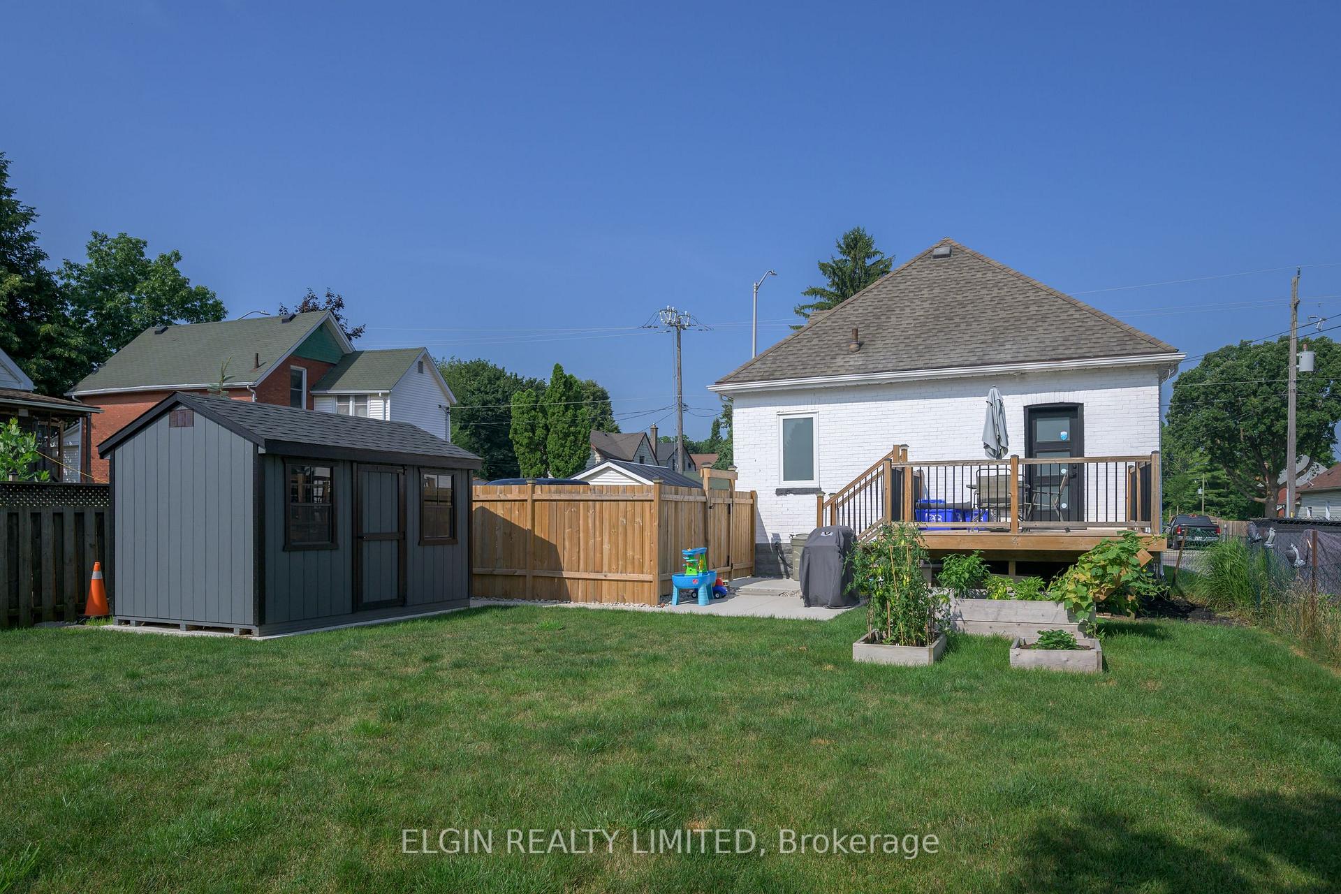 Photo 12 of 133 Balaclava Street, St. Thomas — HOMEH