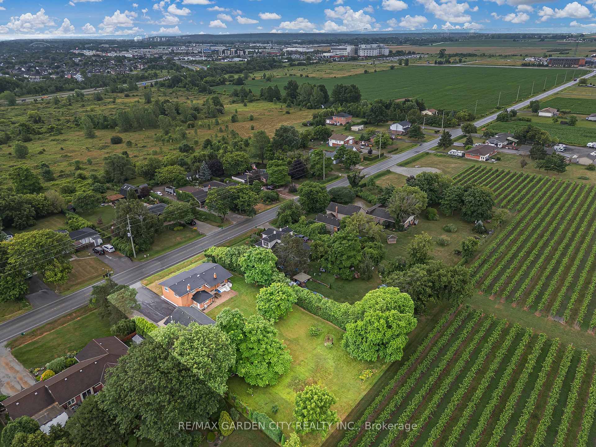 Photo 1 of 1787 Third Street, St. Catharines, Rural Fourth — HOMEH