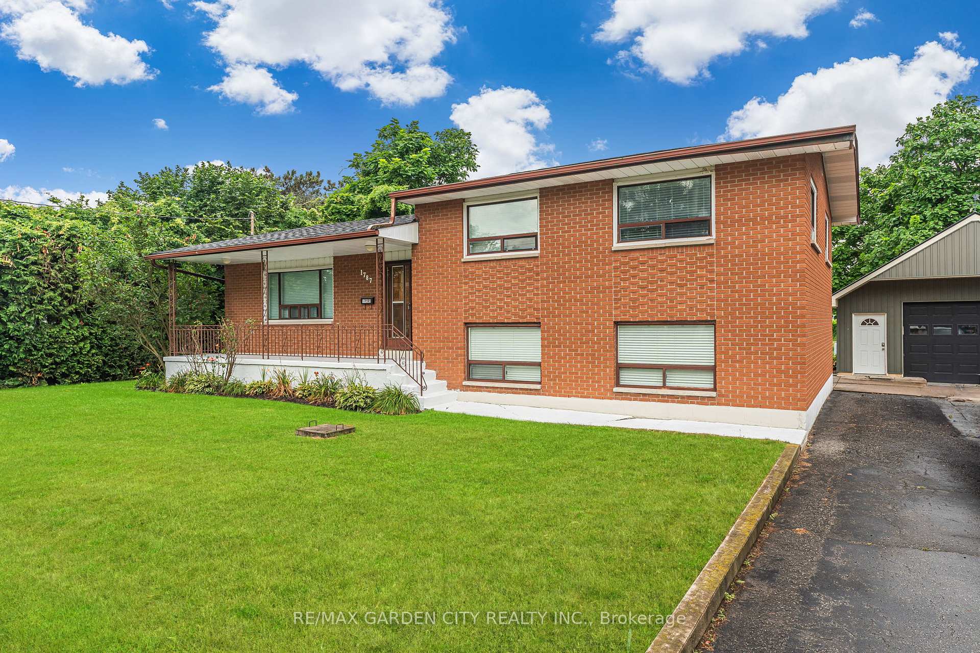 Photo 4 of 1787 Third Street, St. Catharines, Rural Fourth — HOMEH