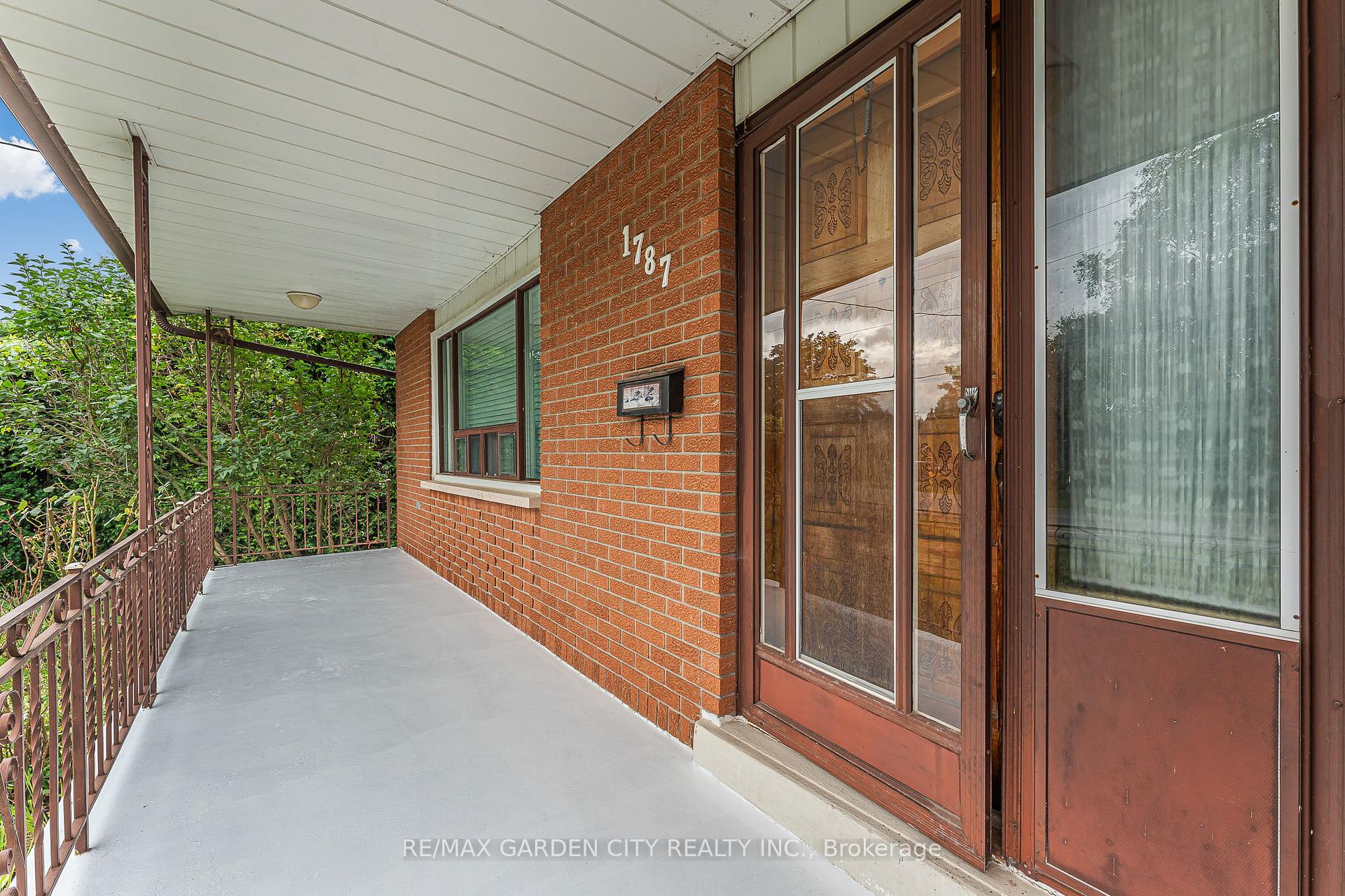 Photo 6 of 1787 Third Street, St. Catharines, Rural Fourth — HOMEH