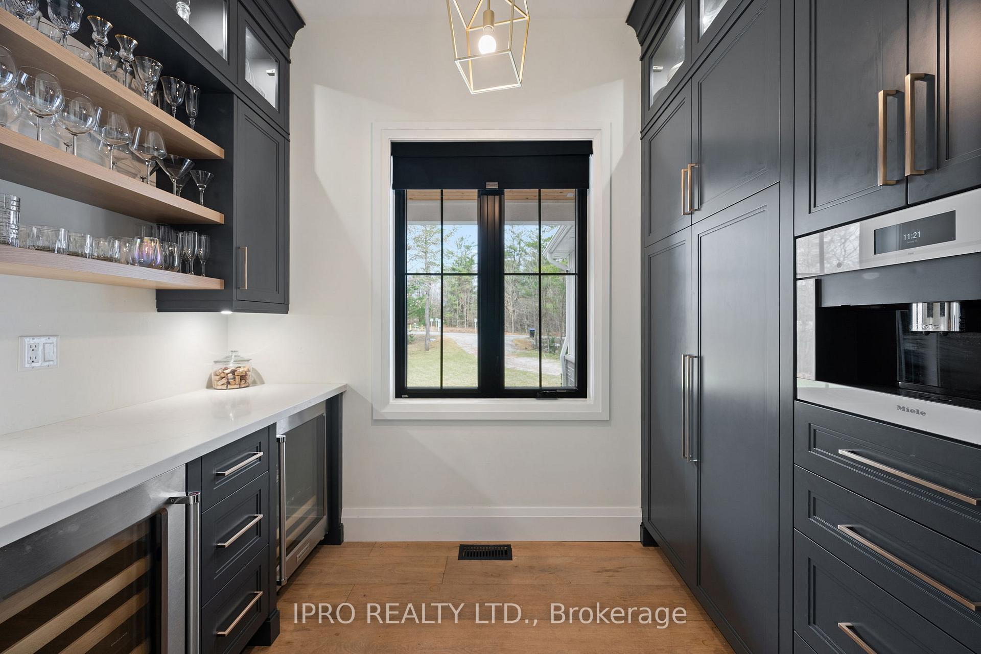 Photo 7 of 1 Gallagher Crescent, Springwater, Midhurst — HOMEH