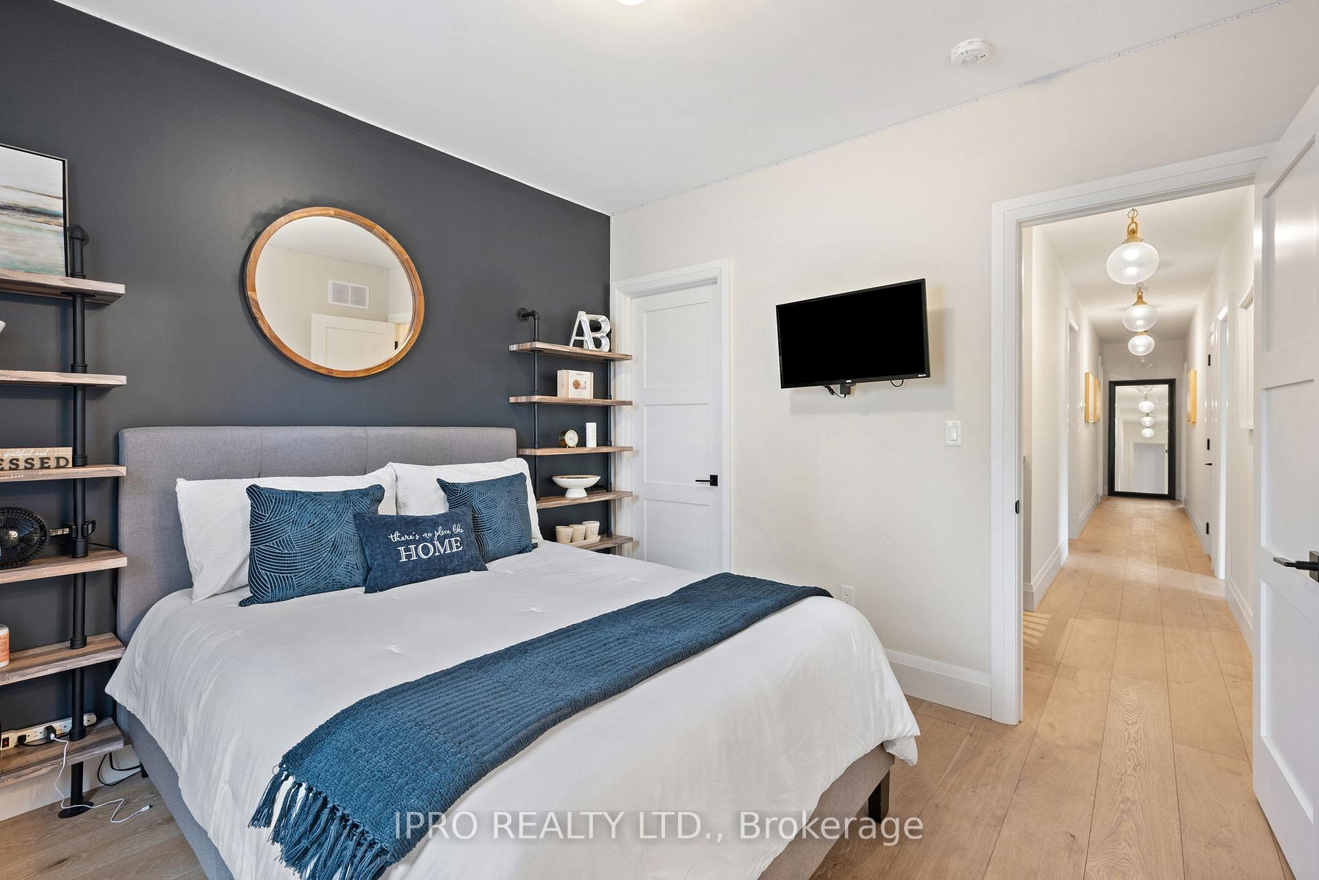 Photo 17 of 1 Gallagher Crescent, Springwater, Midhurst — HOMEH