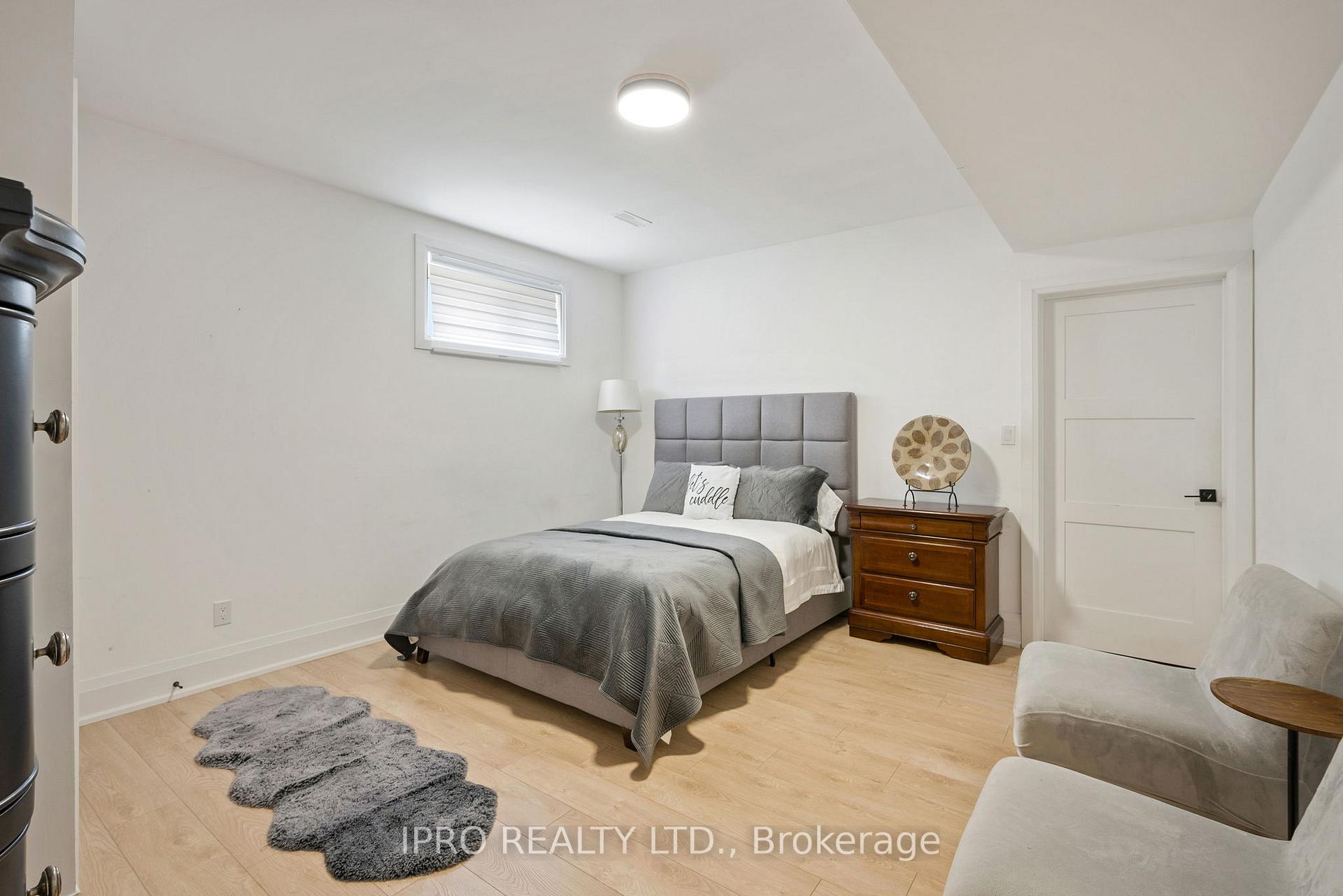 Photo 37 of 1 Gallagher Crescent, Springwater, Midhurst — HOMEH