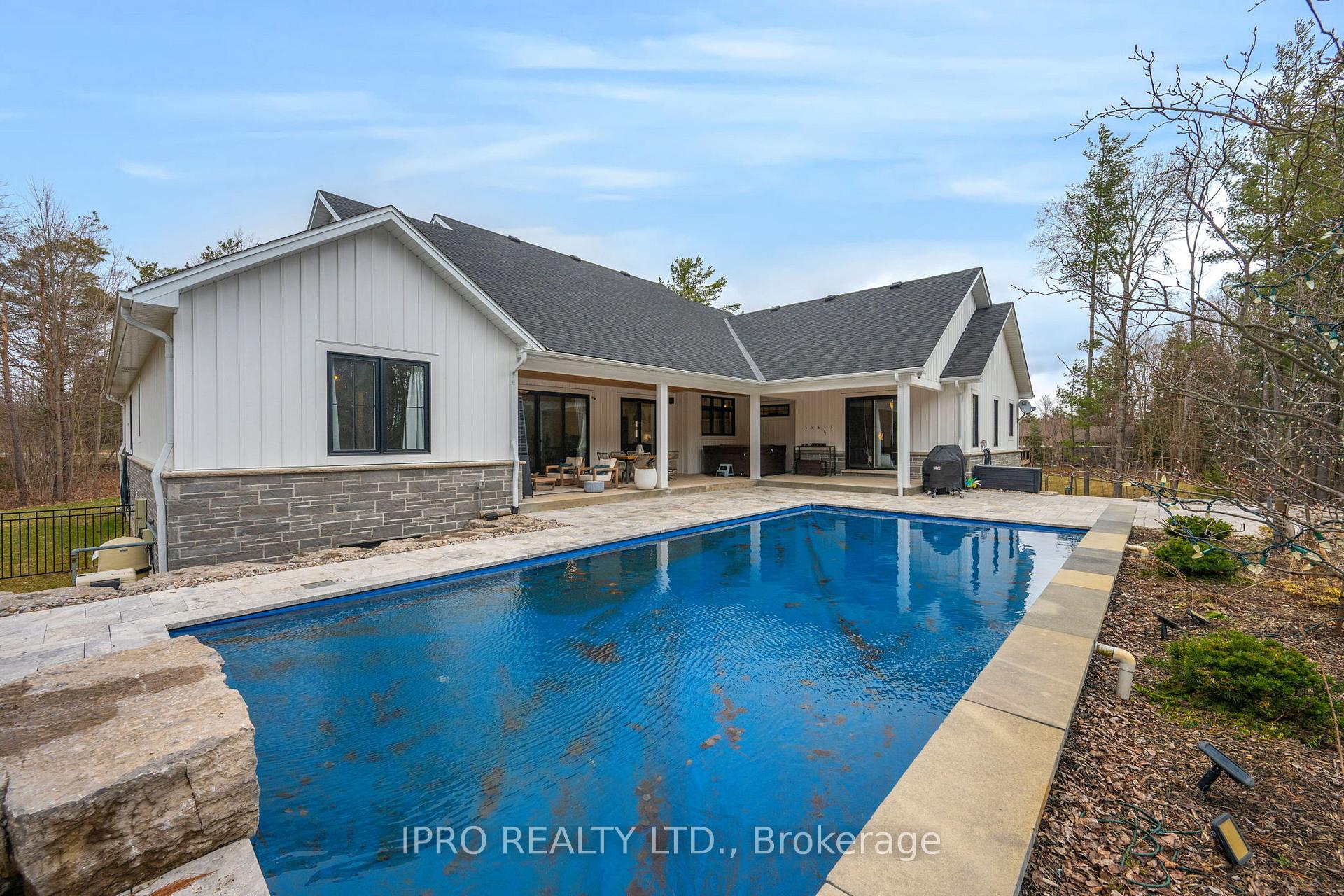 Photo 40 of 1 Gallagher Crescent, Springwater, Midhurst — HOMEH