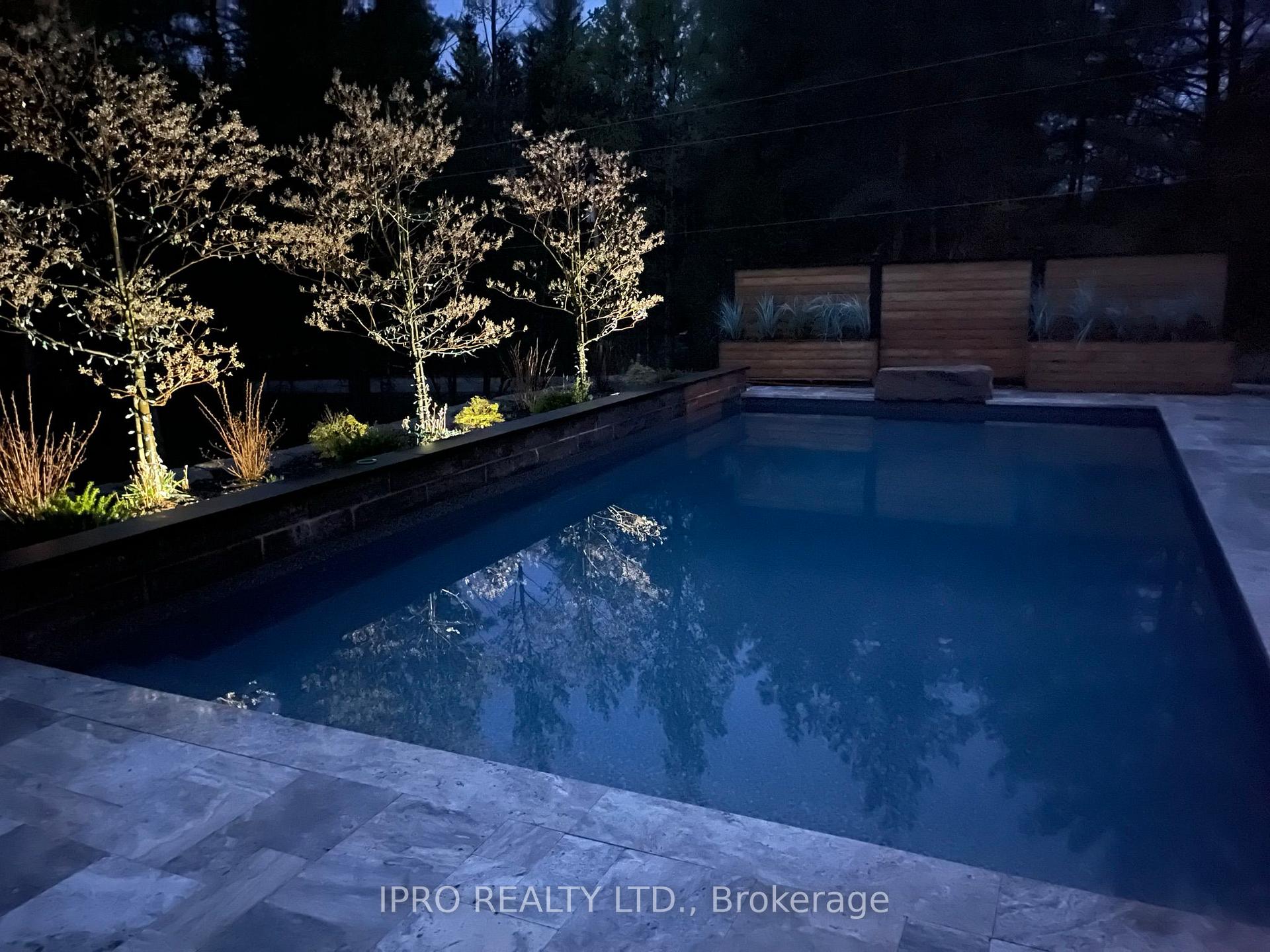 Photo 42 of 1 Gallagher Crescent, Springwater, Midhurst — HOMEH