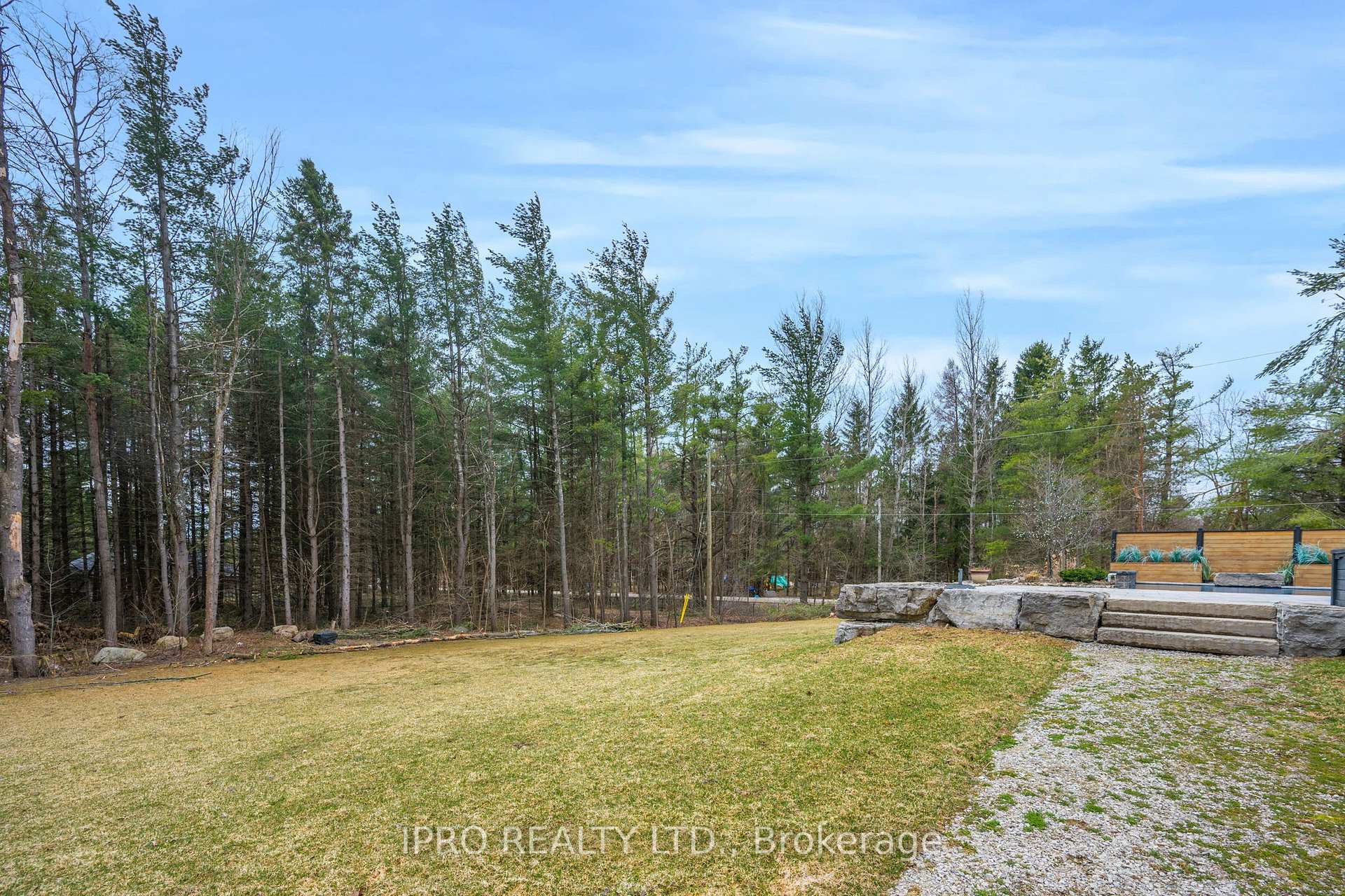 Photo 44 of 1 Gallagher Crescent, Springwater, Midhurst — HOMEH
