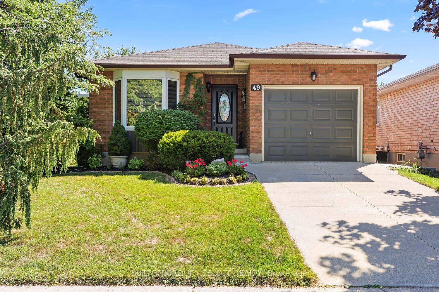 Photo 1 of 49 Neal Avenue, St. Thomas — HOMEH