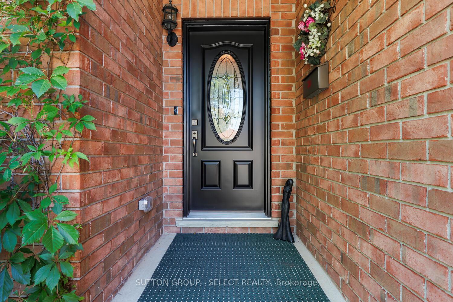 Photo 3 of 49 Neal Avenue, St. Thomas — HOMEH