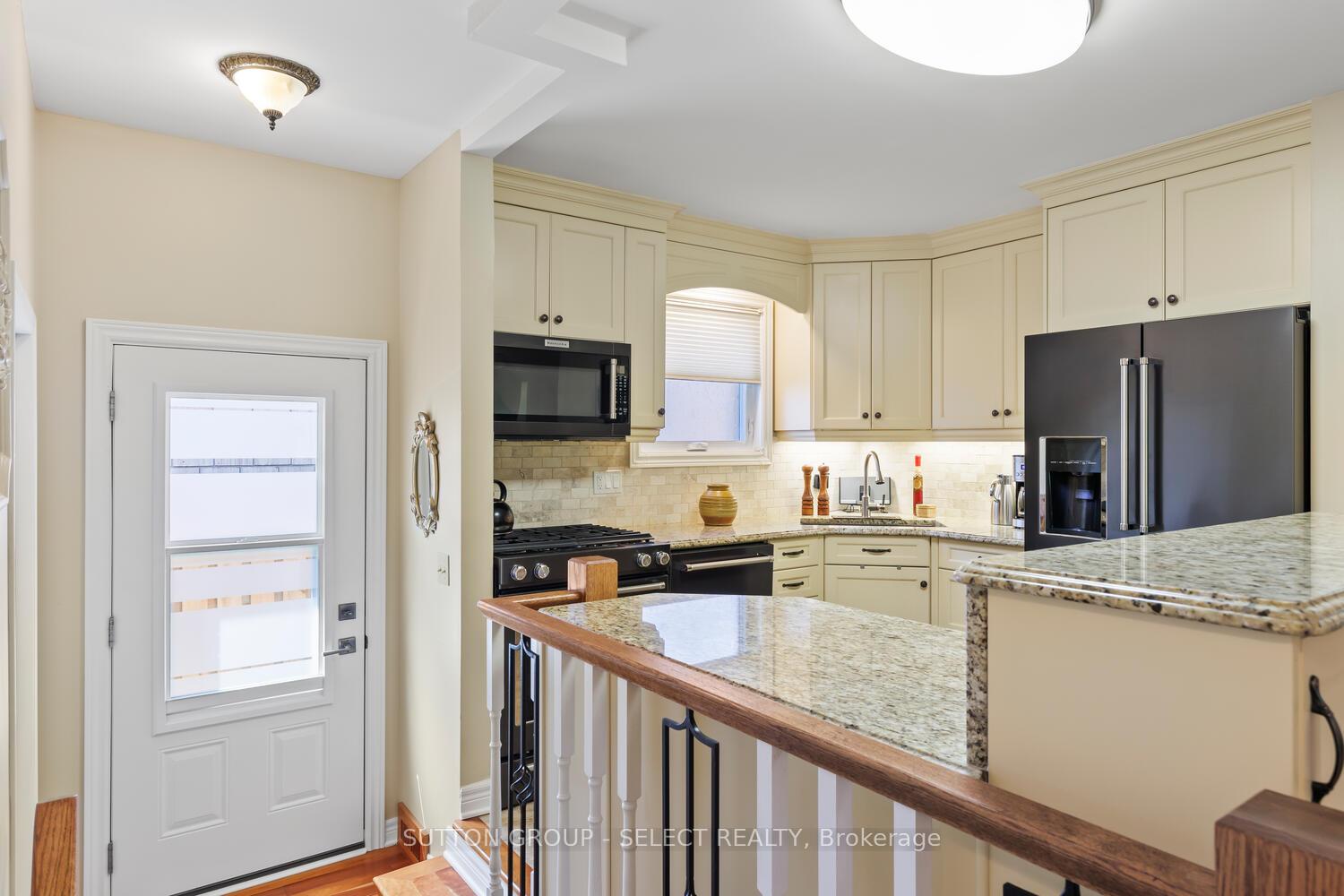 Photo 12 of 49 Neal Avenue, St. Thomas — HOMEH