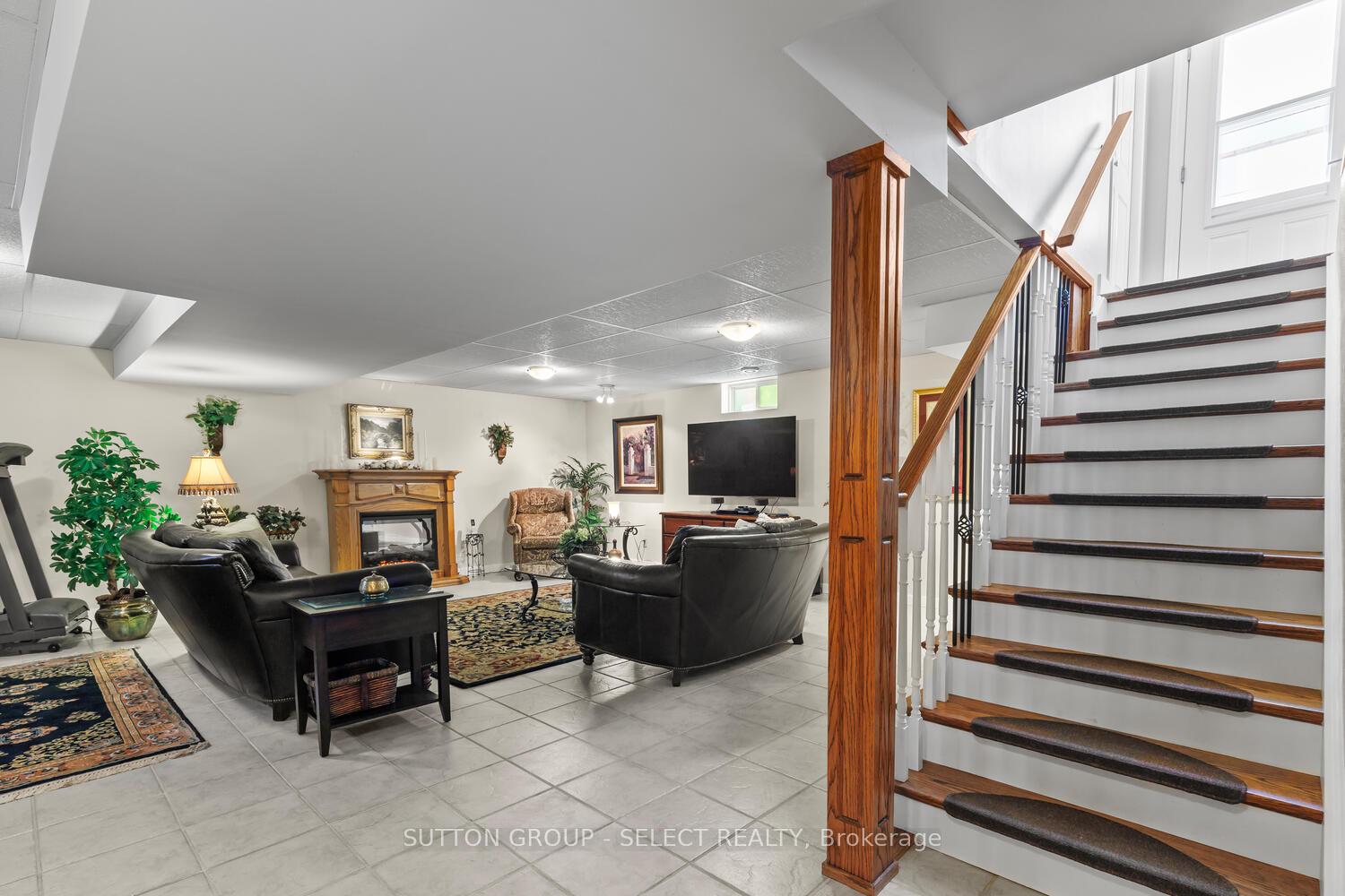 Photo 24 of 49 Neal Avenue, St. Thomas — HOMEH