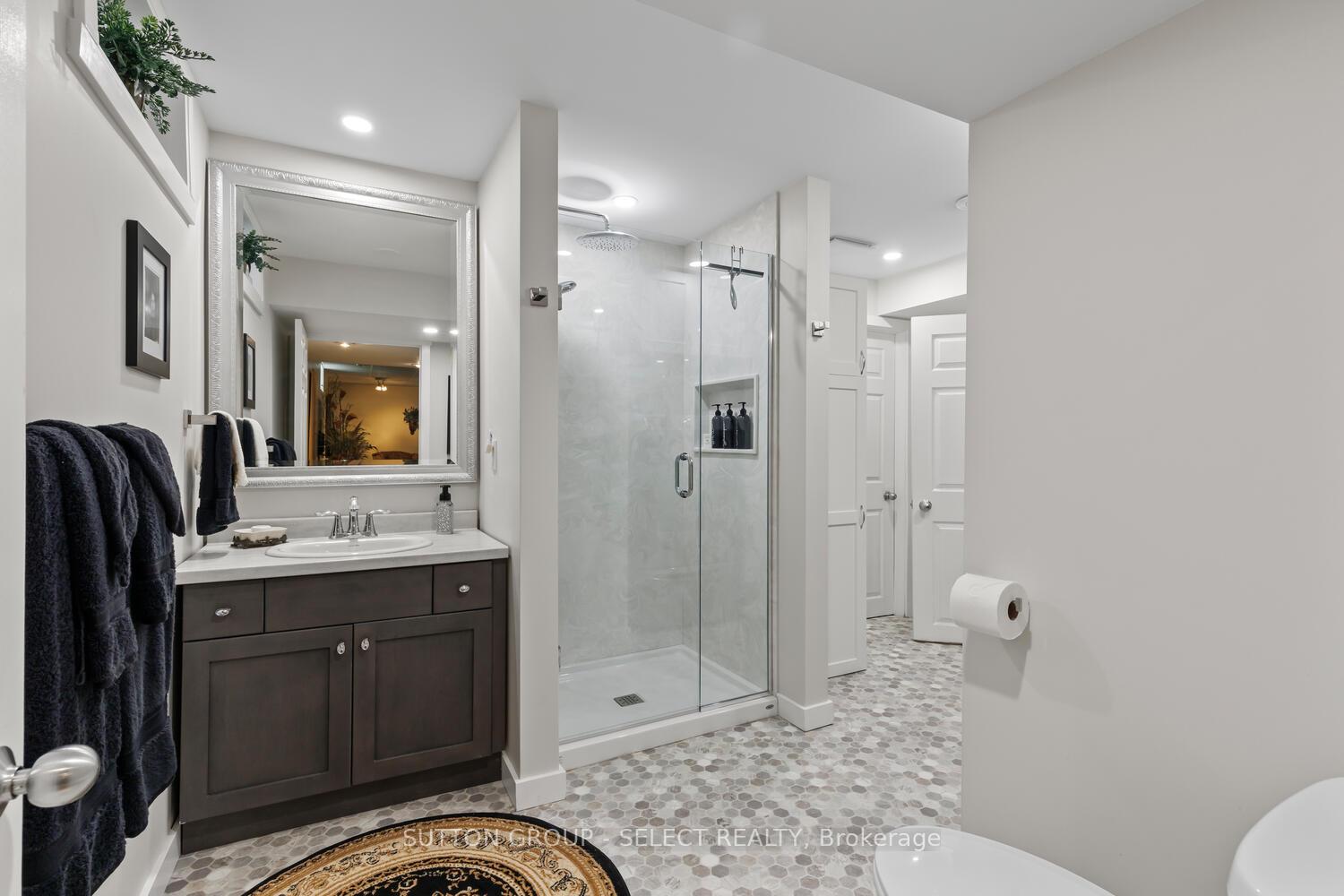 Photo 30 of 49 Neal Avenue, St. Thomas — HOMEH