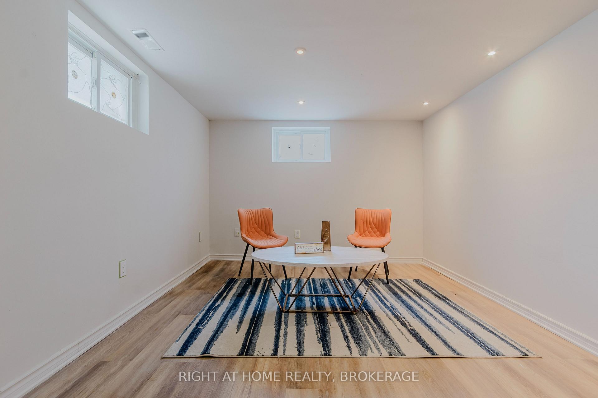 Photo 18 of 12 Elberta Street, St. Catharines, Facer — HOMEH