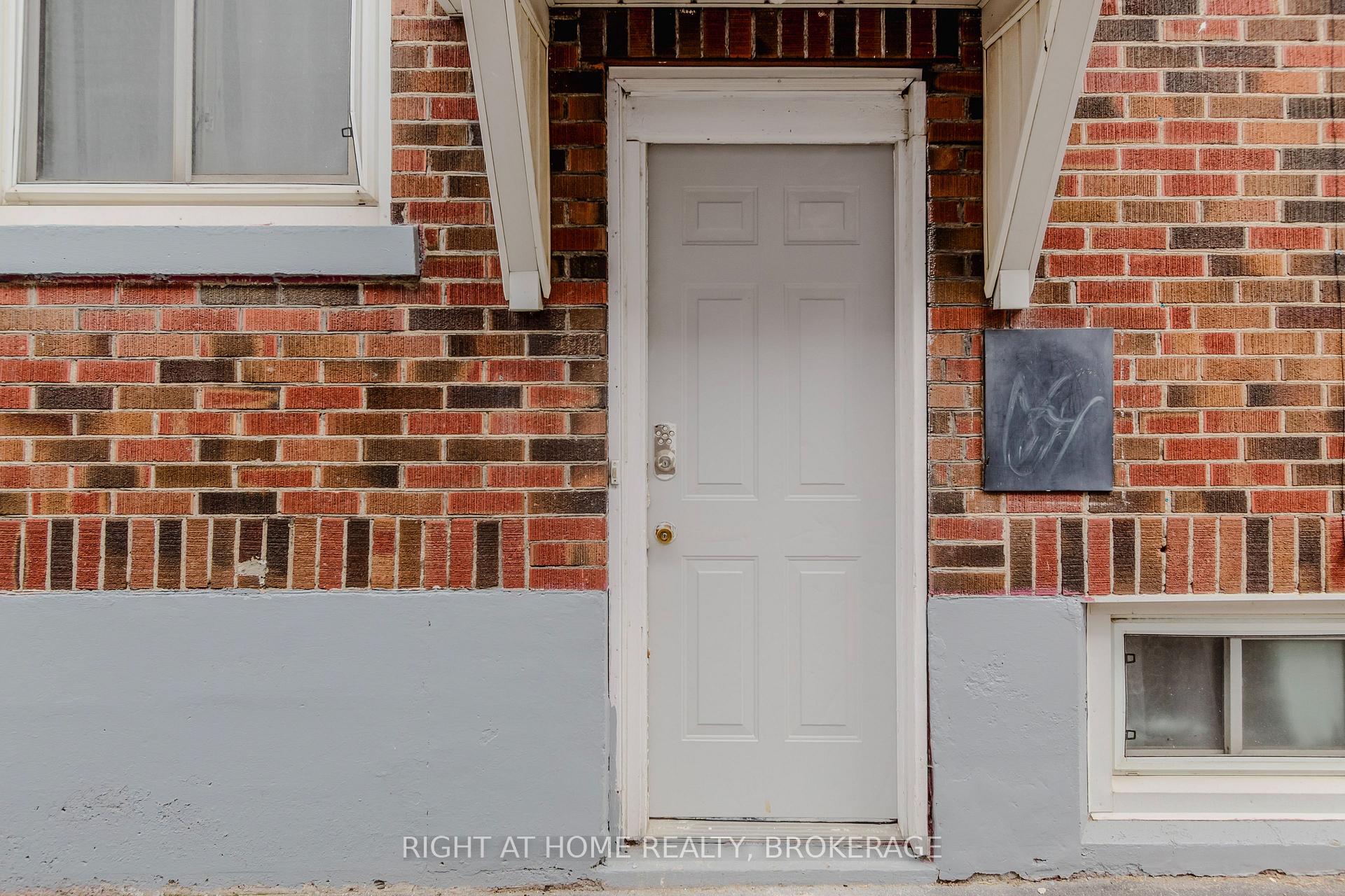 Photo 29 of 12 Elberta Street, St. Catharines, Facer — HOMEH