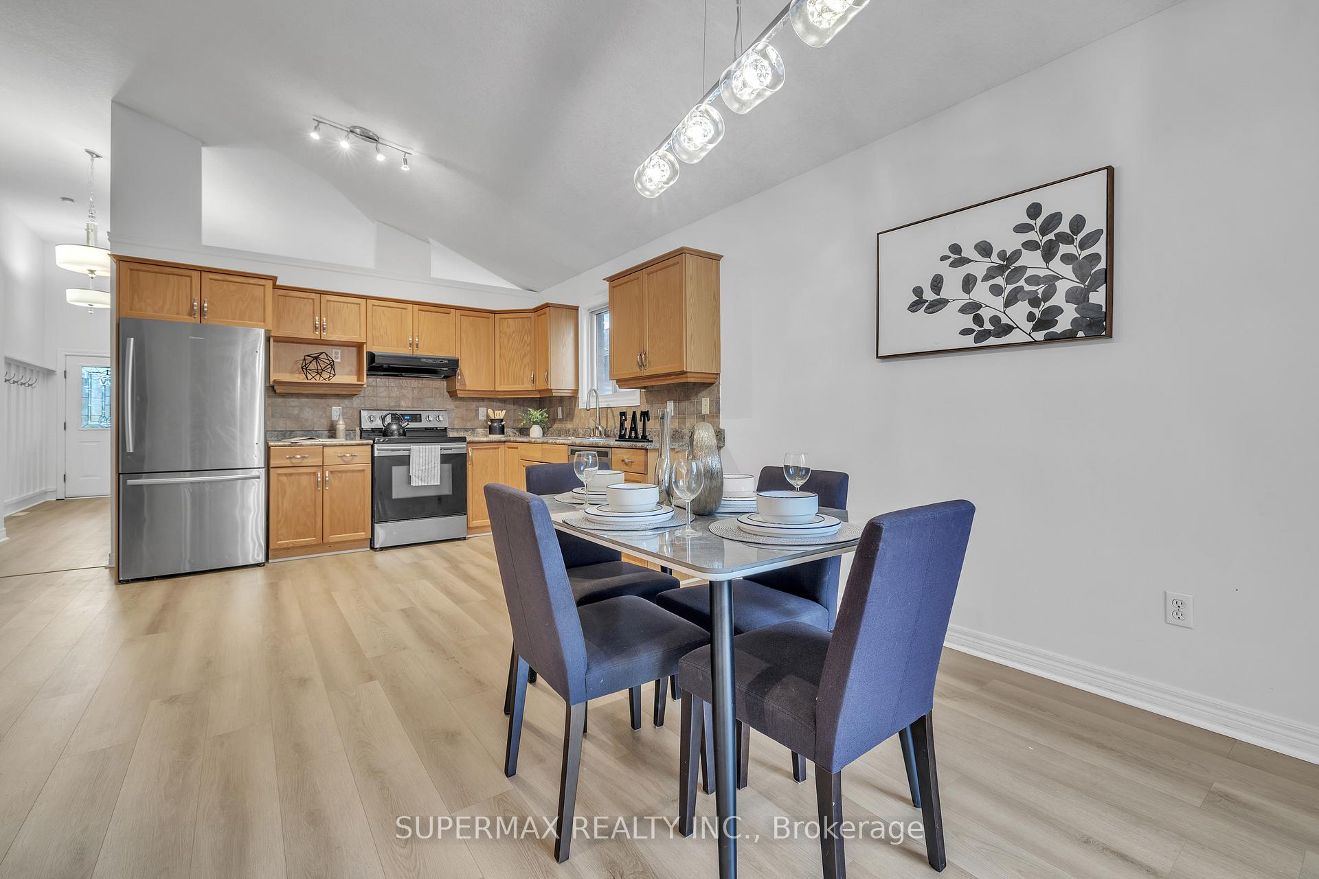 Photo 6 of 93 Hagerman Crescent, St. Thomas — HOMEH