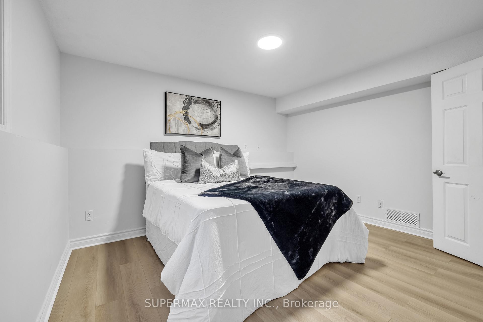Photo 19 of 93 Hagerman Crescent, St. Thomas — HOMEH