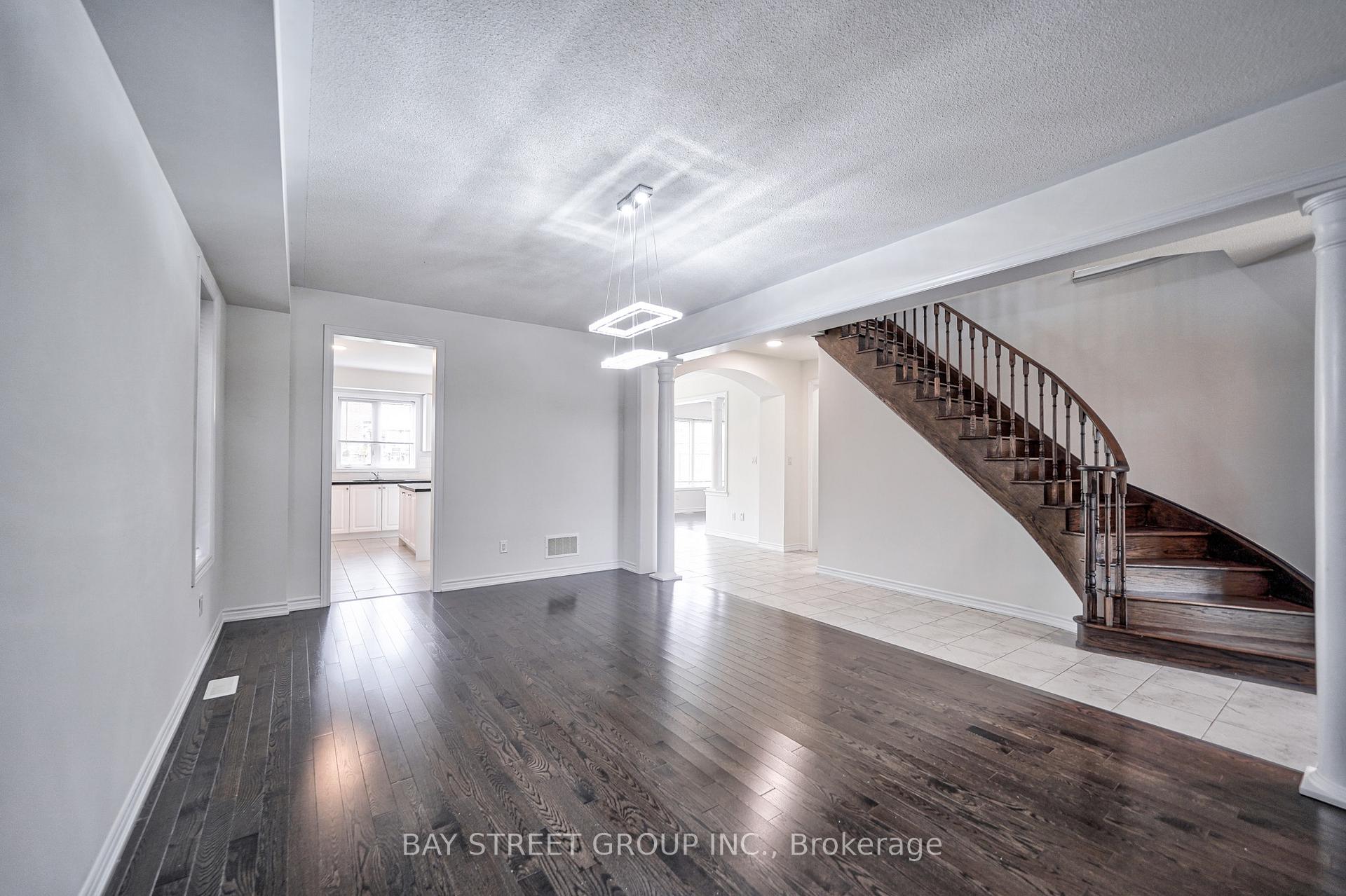 Photo 9 of 10 Rugman Crescent, Springwater, Minesing — HOMEH